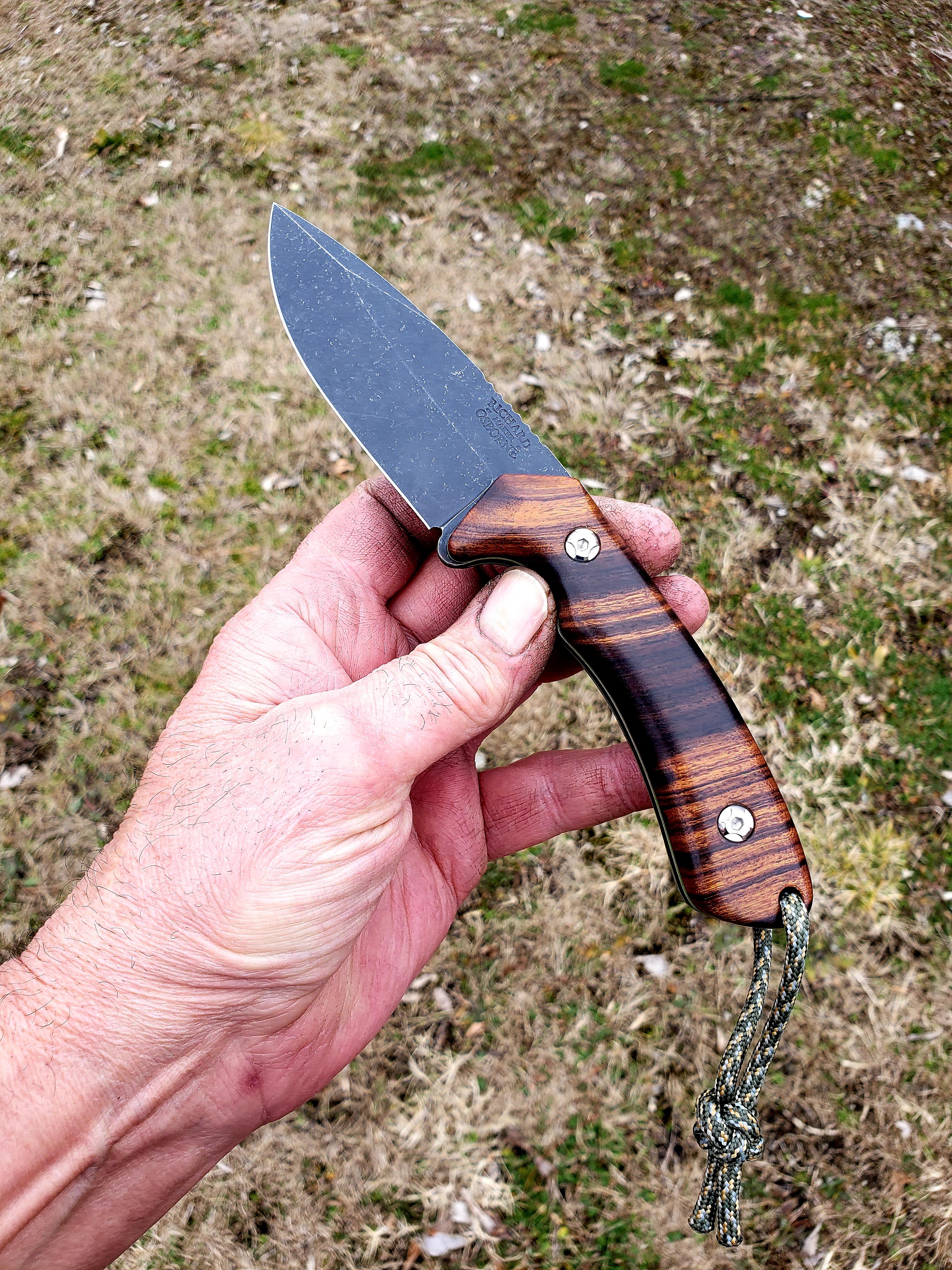 Handmade lil hunter in 80crv2 with desert ironwood scales r/knives