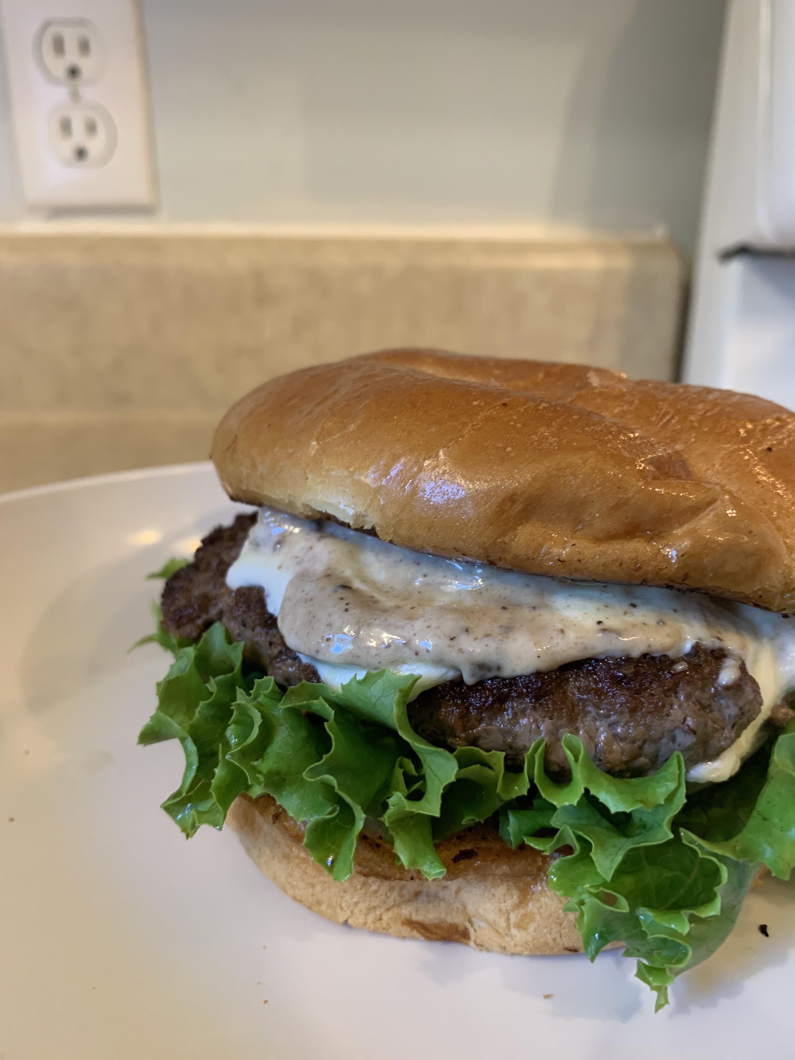 [homemade] mozzarella cheese burger with black garlic aioli r/food