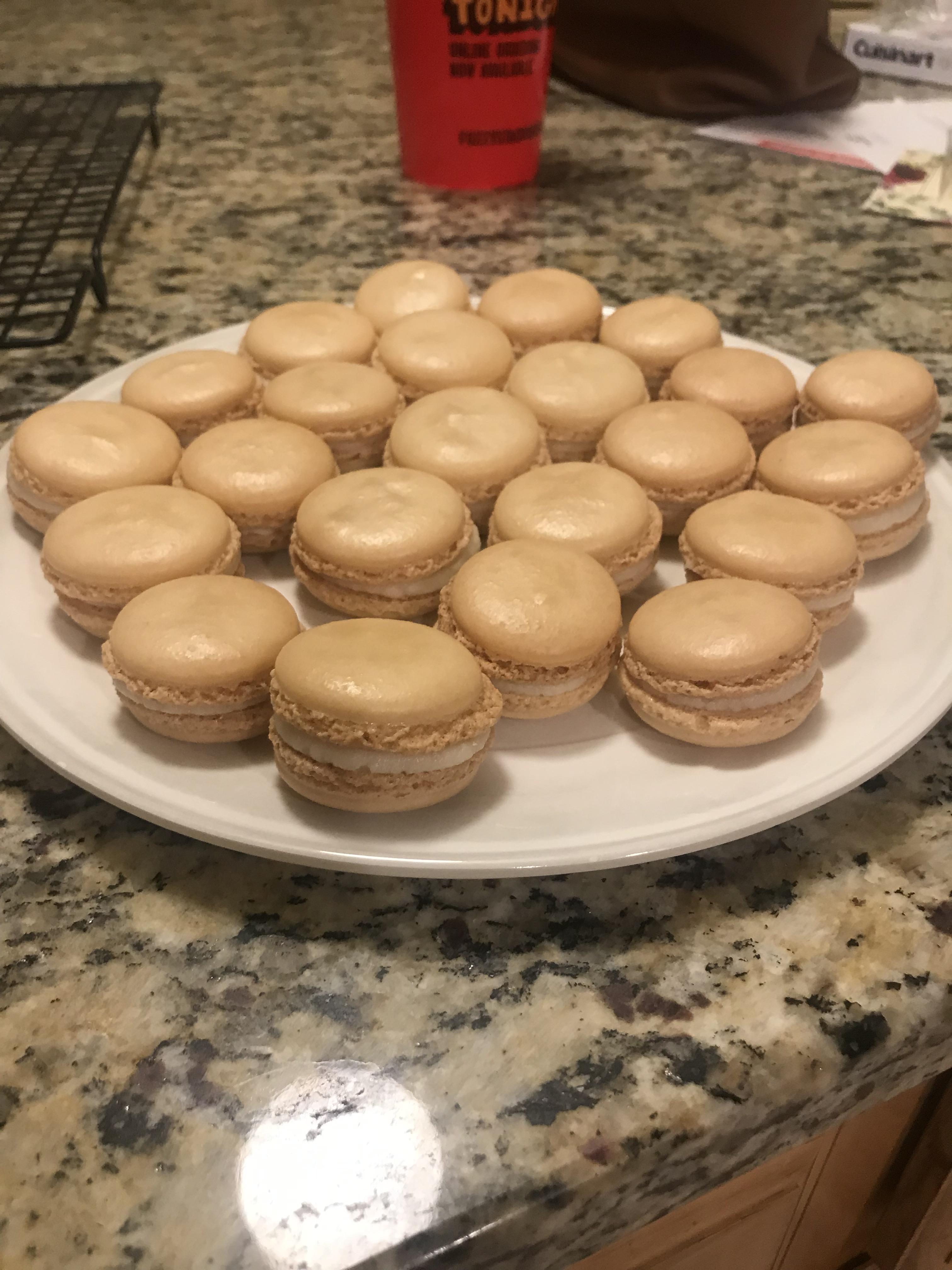 French macarons with vanilla buttercream r/somethingimade