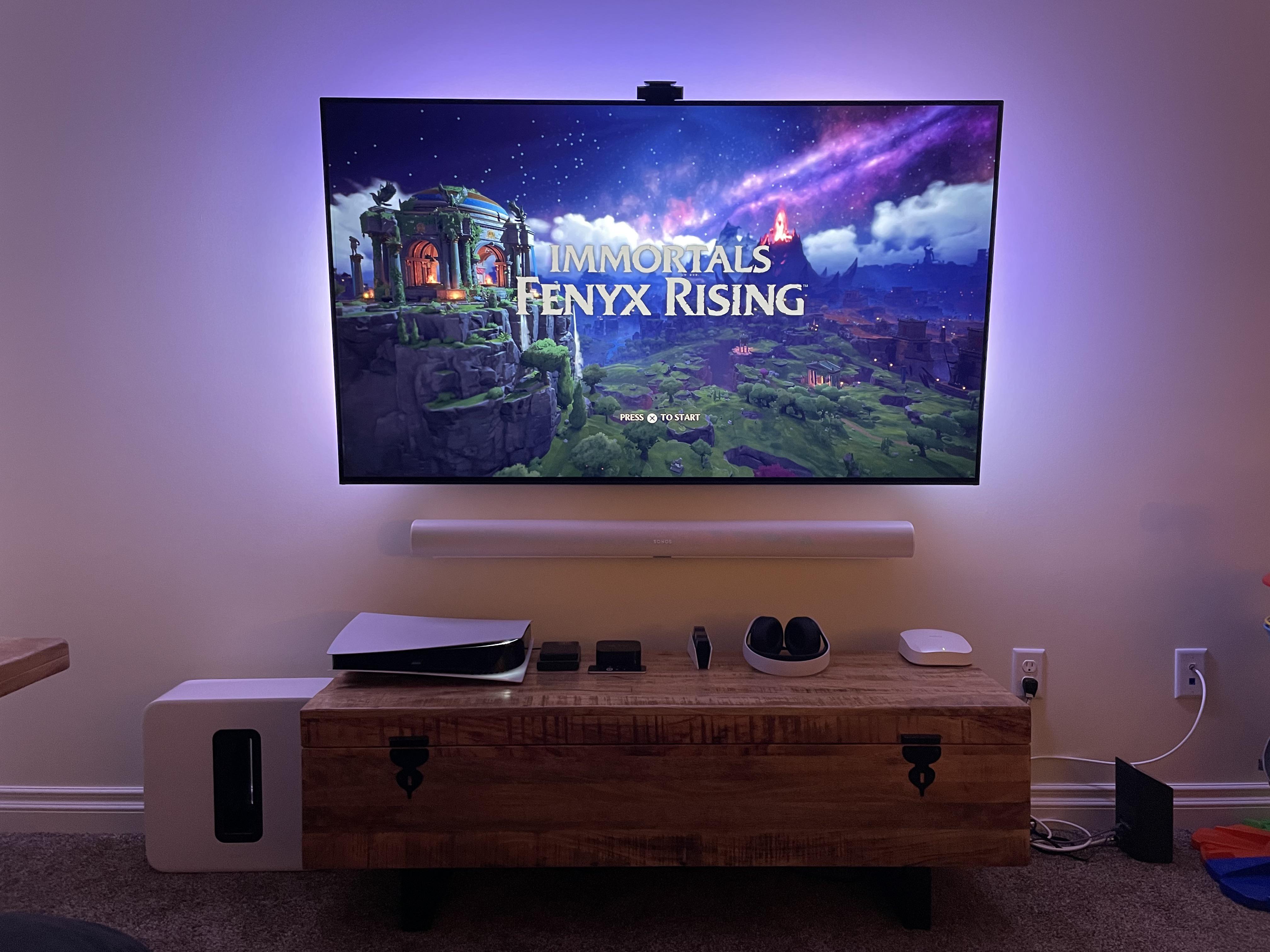 The Usual Arc, Sub, 65” OLED, Hue Sync w/ Gradient r/sonos