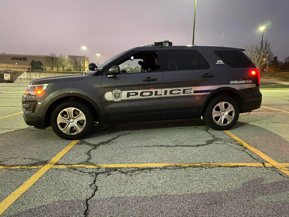 Overland Park, Kansas police department fpiu r/PoliceCars