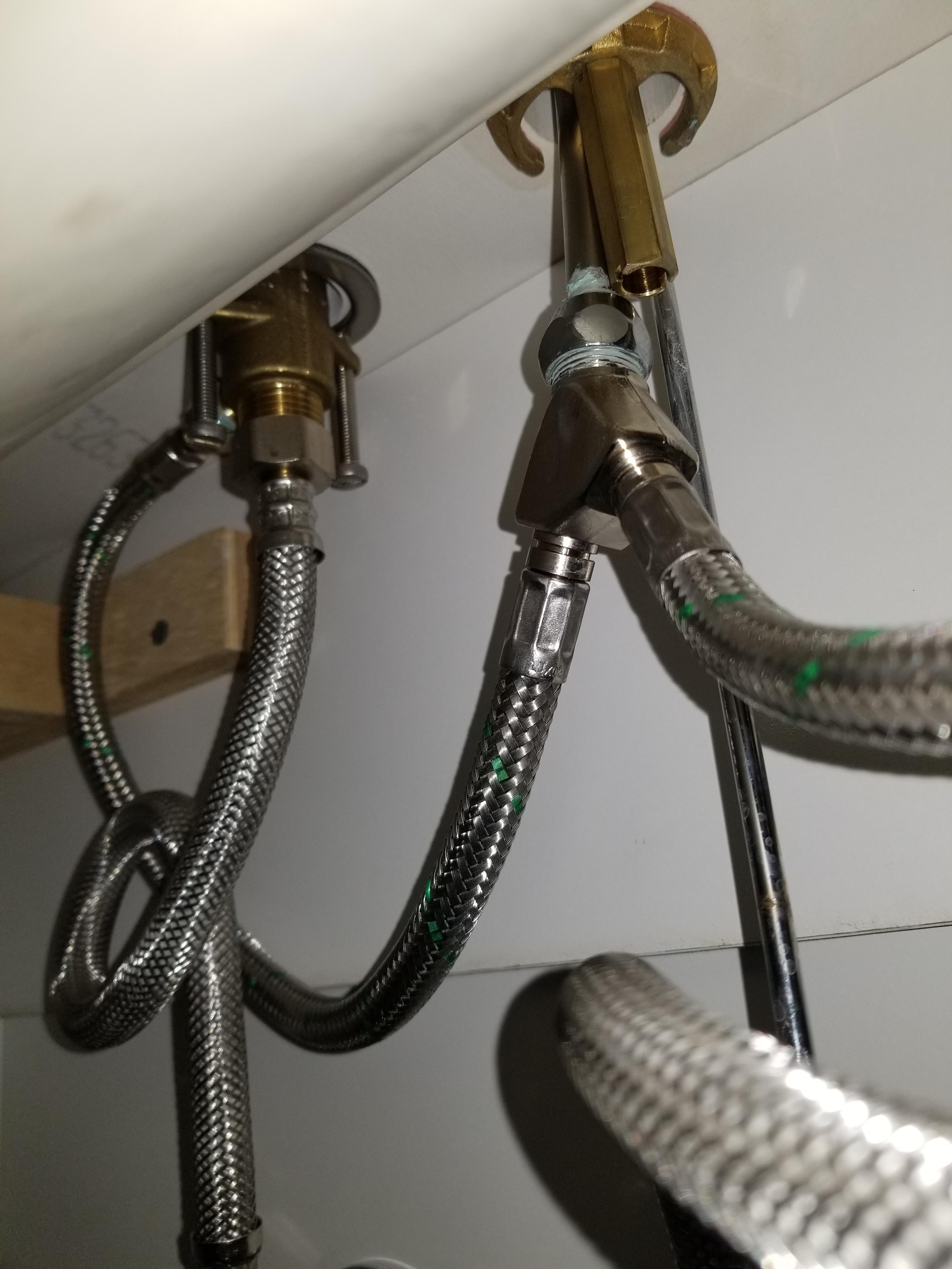 Hot water or cold water, no in between. More in the comments : r/Plumbing