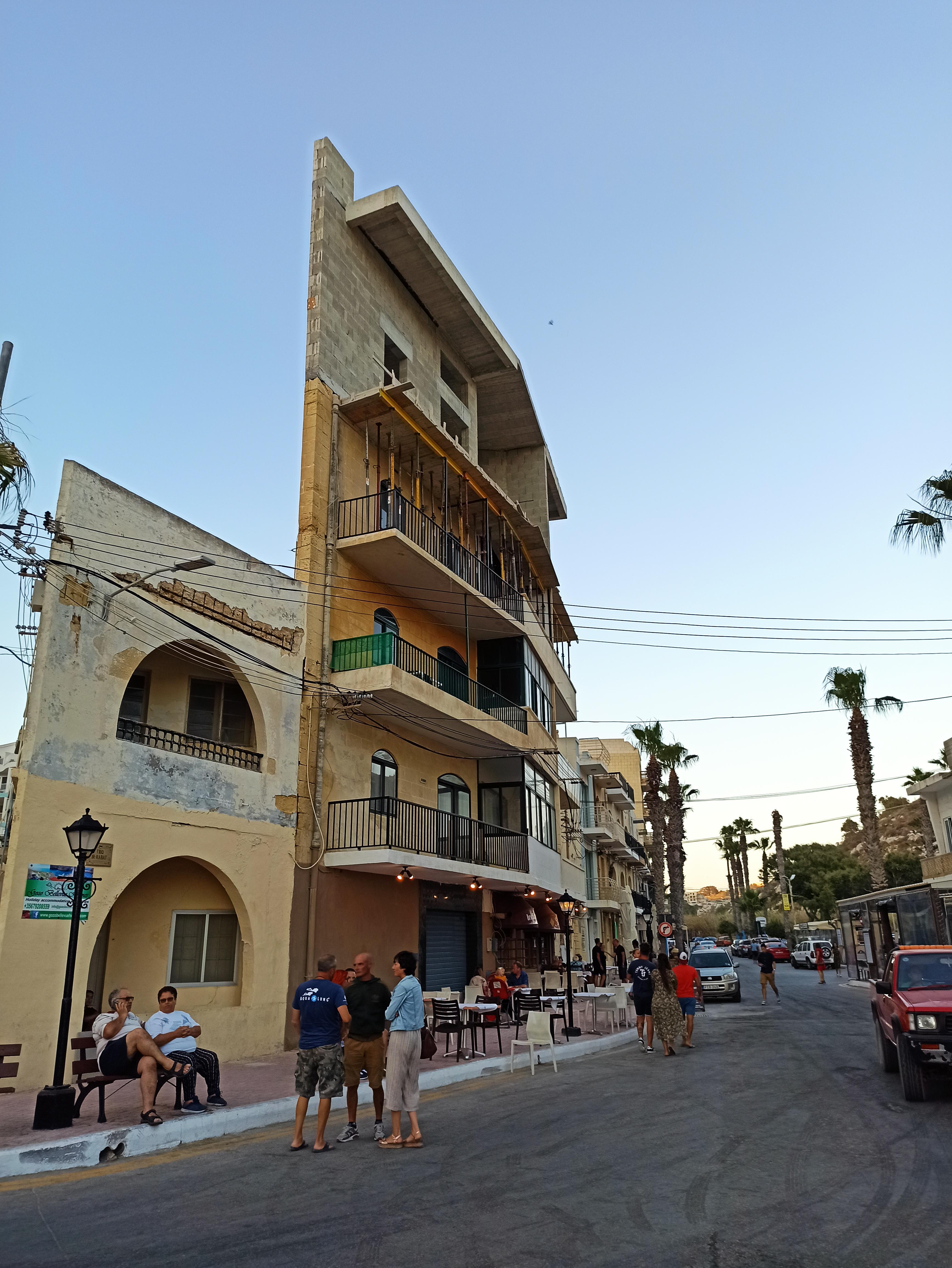 Although it looks like a fake facade it's an actual residential