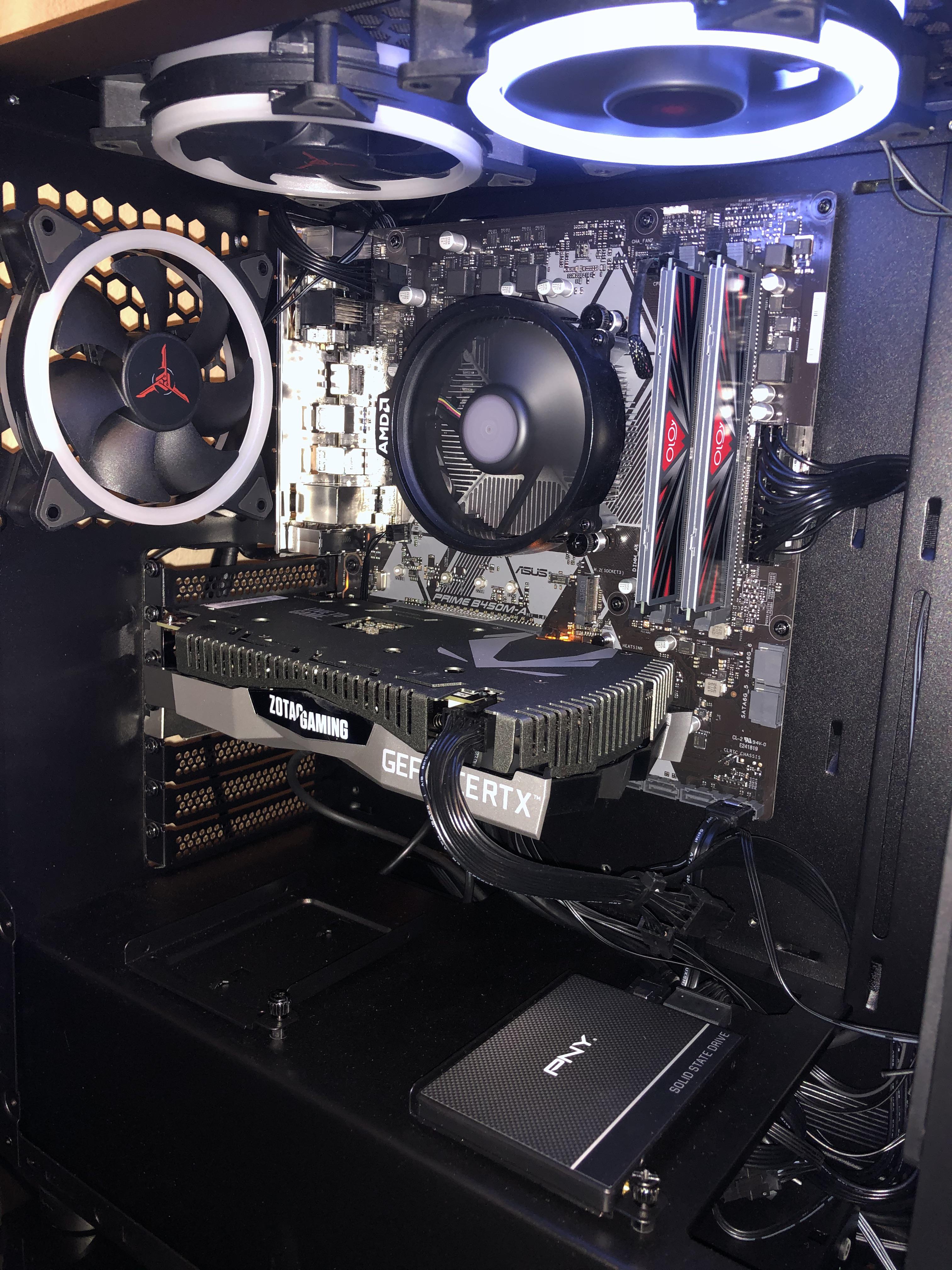 Fans not lighting up/spinning, prebuild r/pcmasterrace