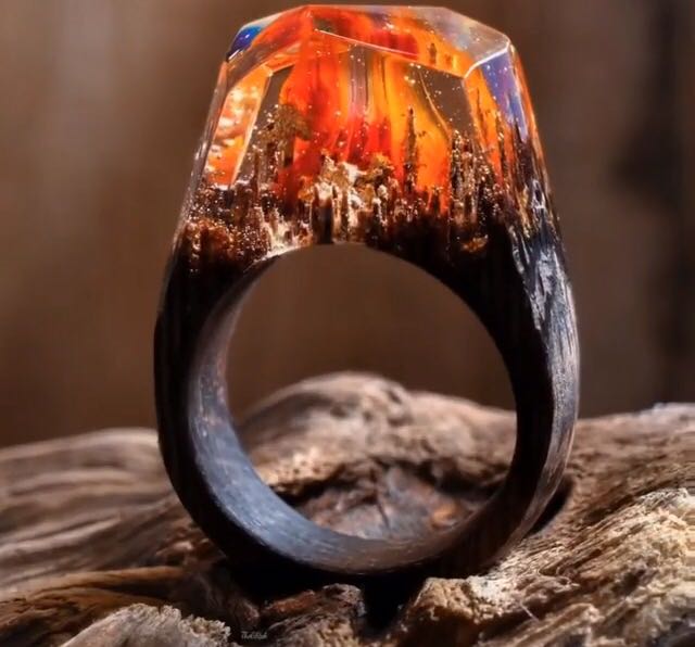 A Zenyte ring before enchantment. r/2007scape