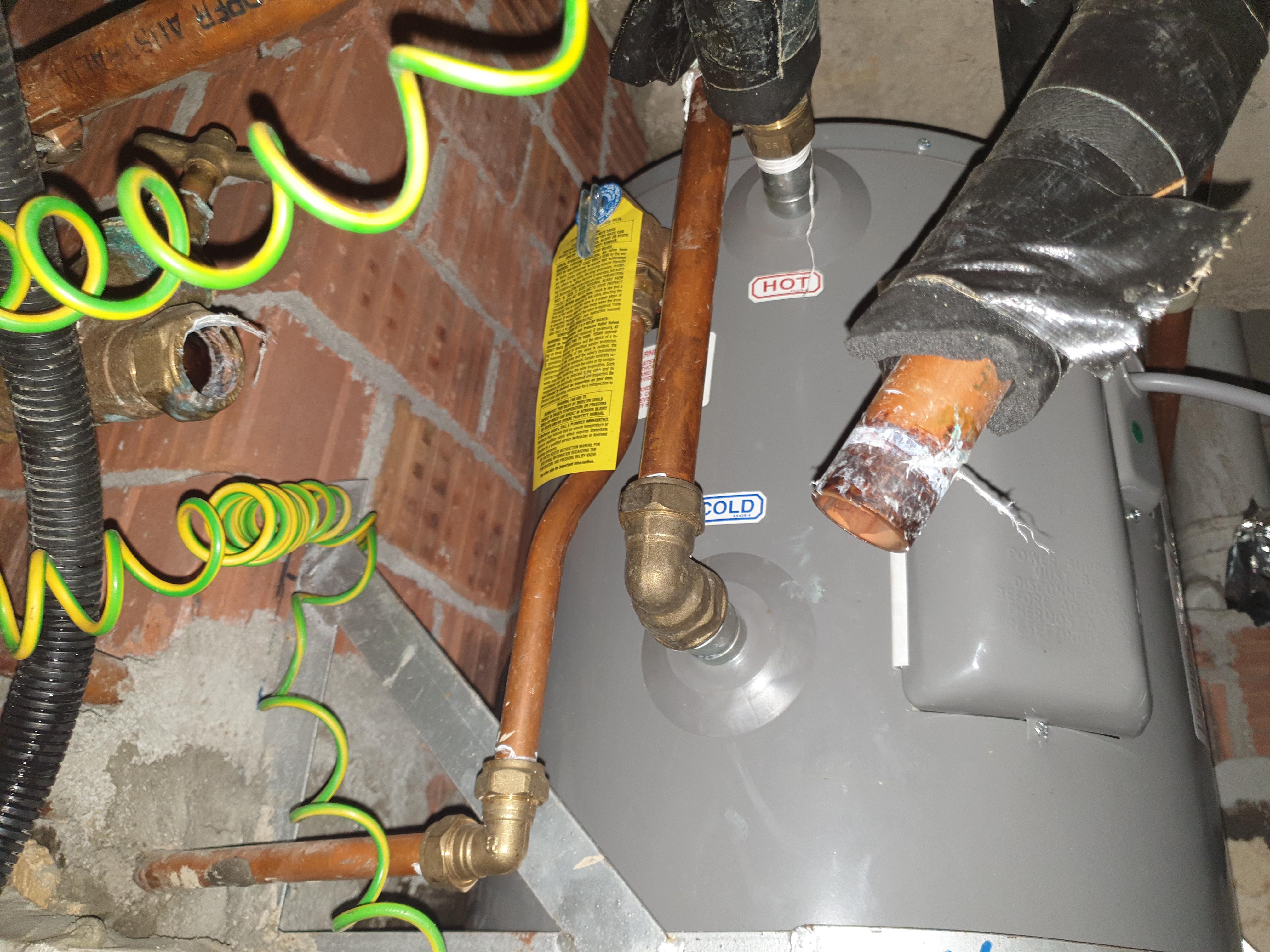 Hot water outlet pipe bursted at the valve. What kind of fitting