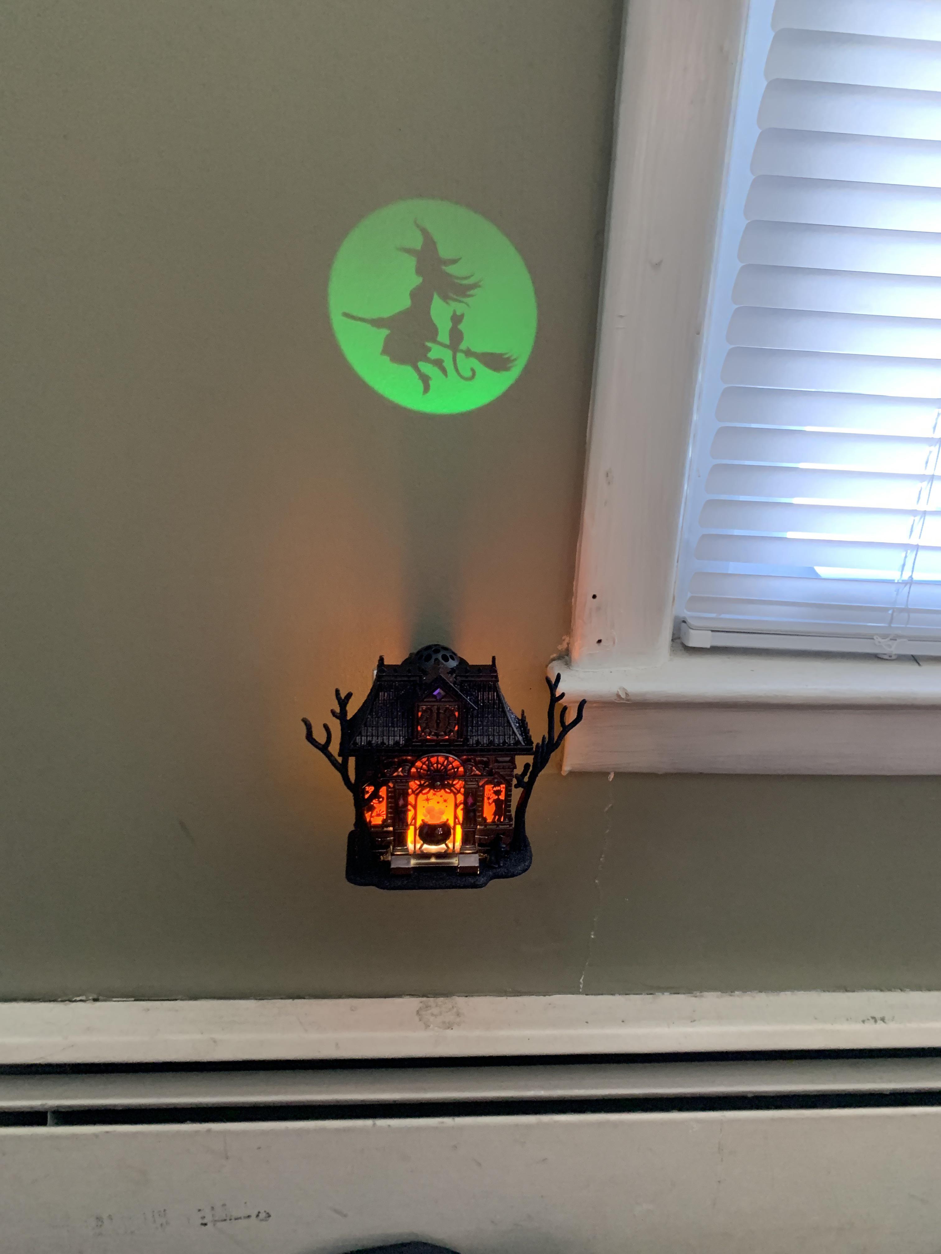 Bath and Bodyworks new Haunted House Wallflower Plug r/halloween