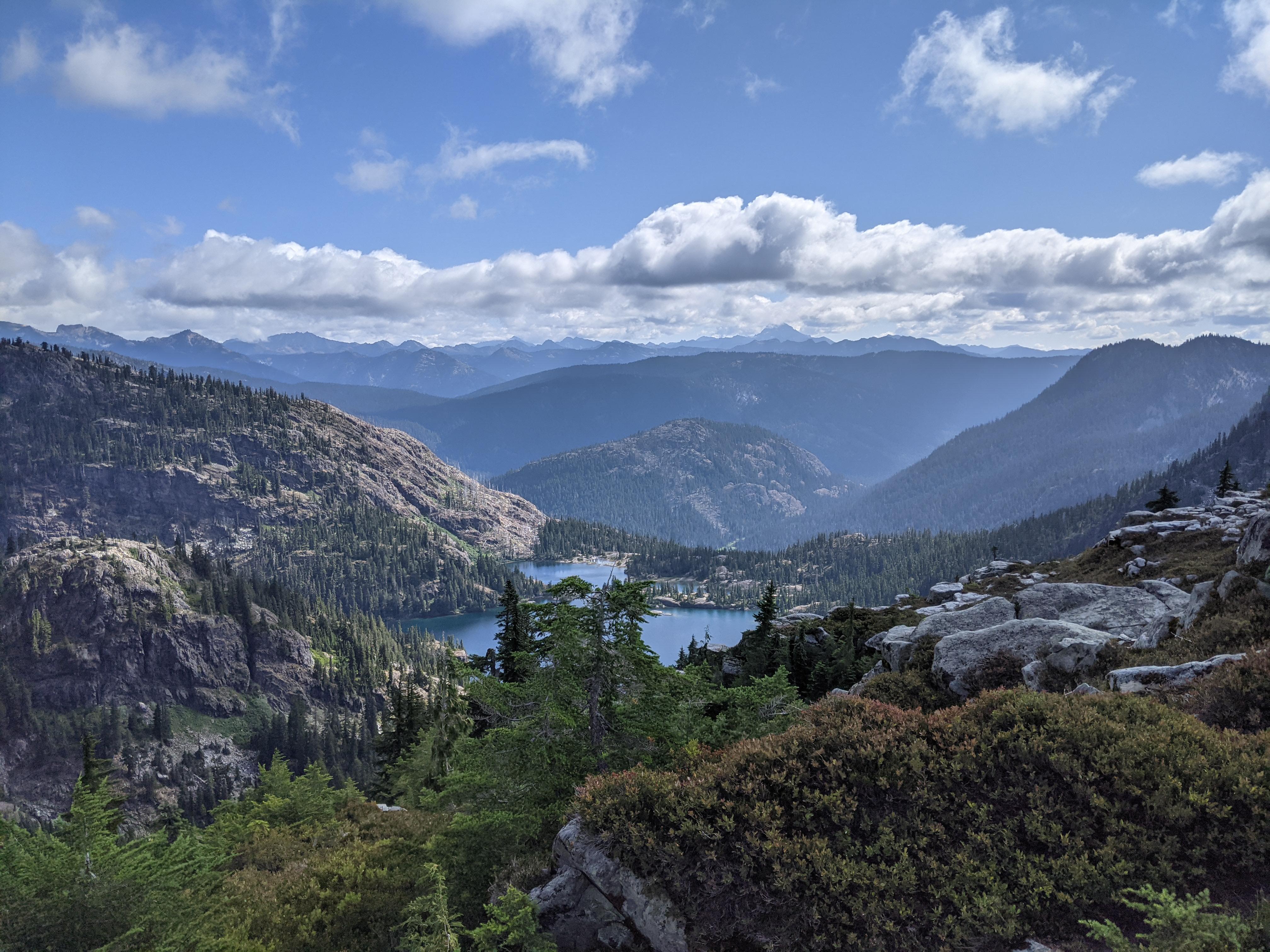Spectacle Lake, Stone Kingdom, Cascade Mountains. Washington, US. August 2021 r/natureporn