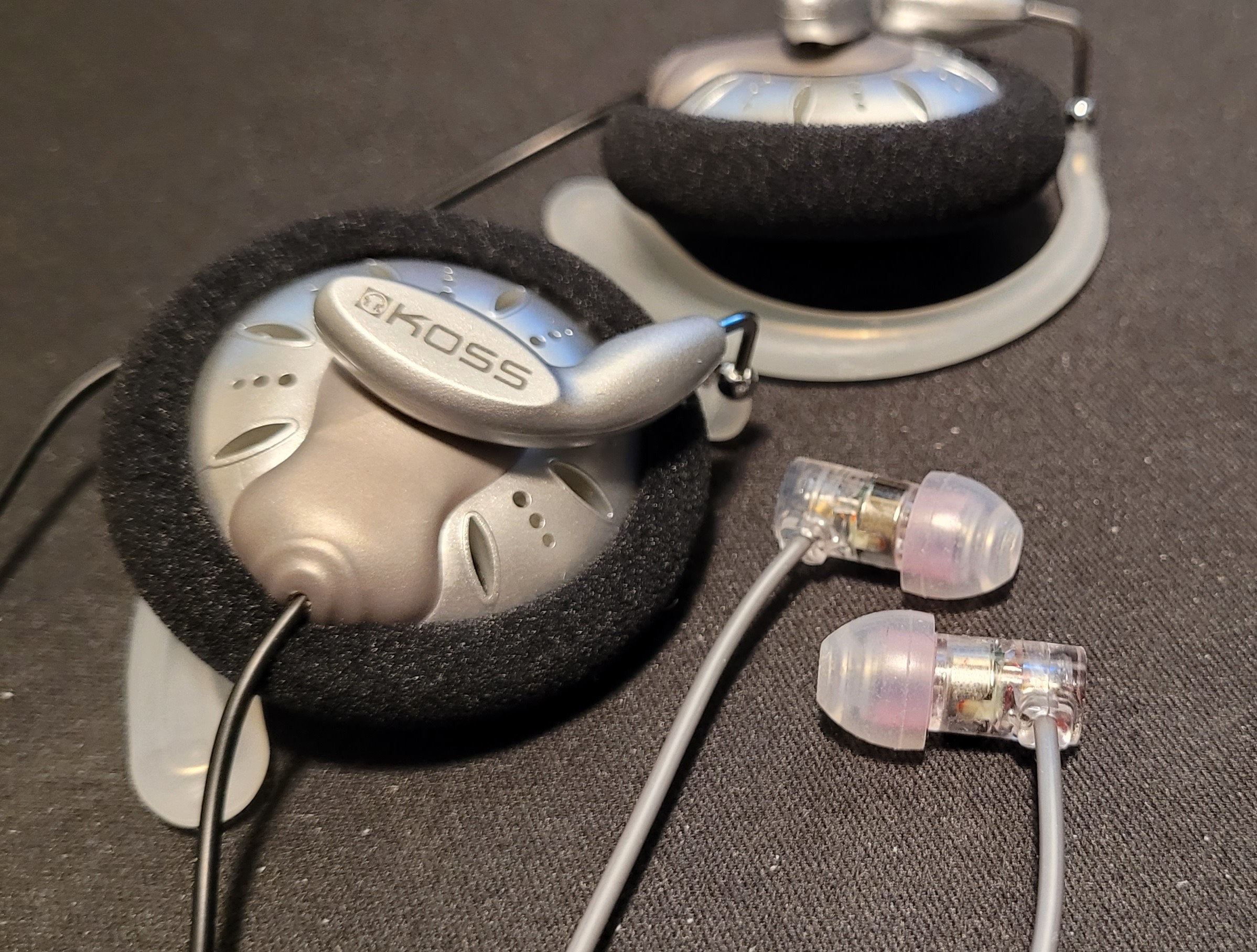 The truth about the cheap "Endgame Meme" Headphones/Earphones r
