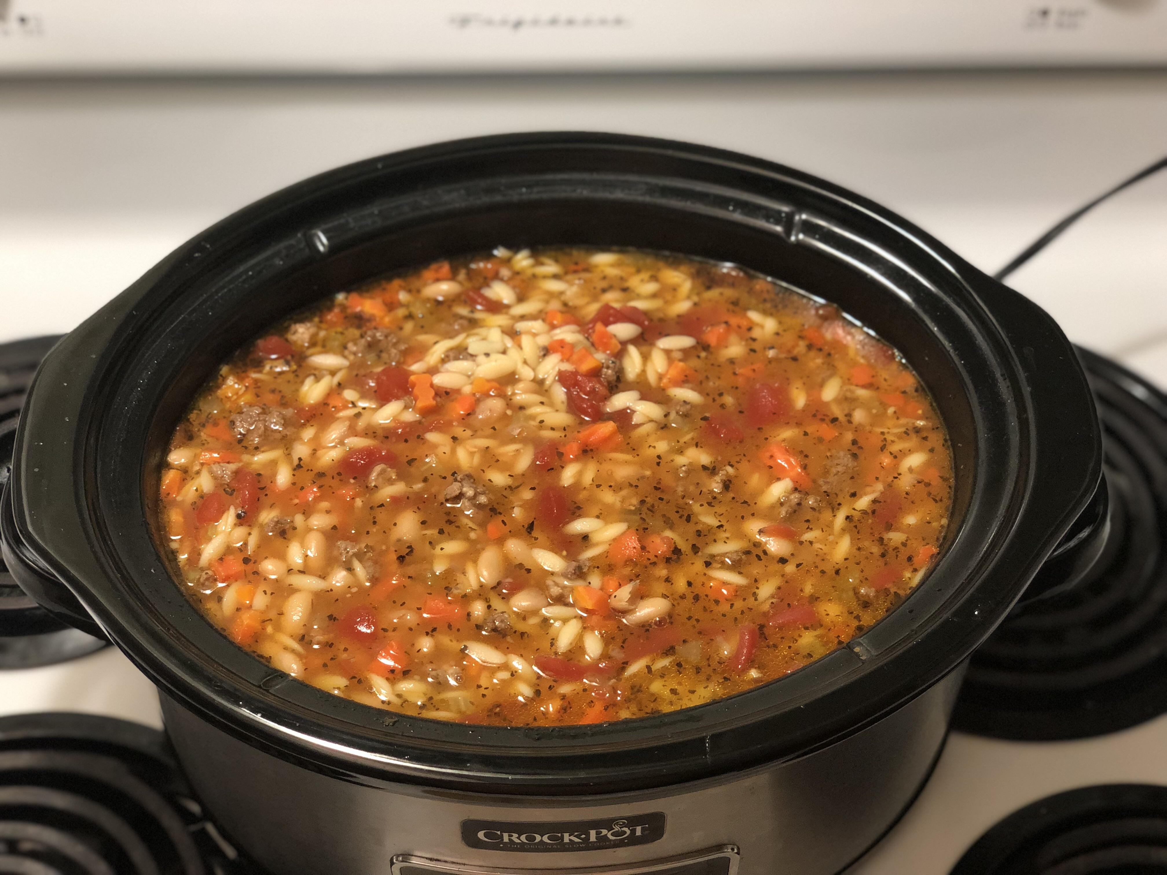 Slow Cooker Pasta e Fagioli r/slowcooking