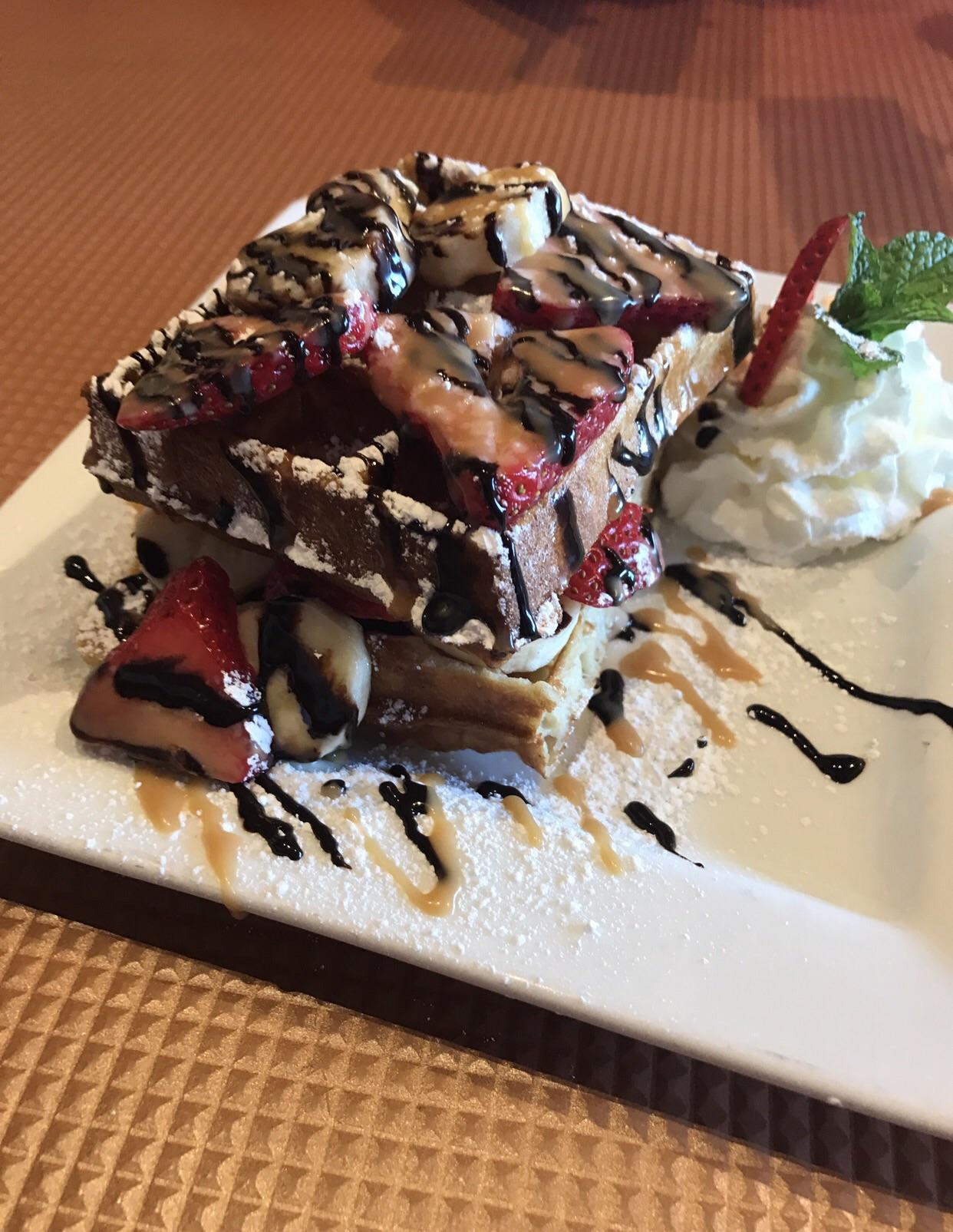 [I ate] waffle gelato sandwich food