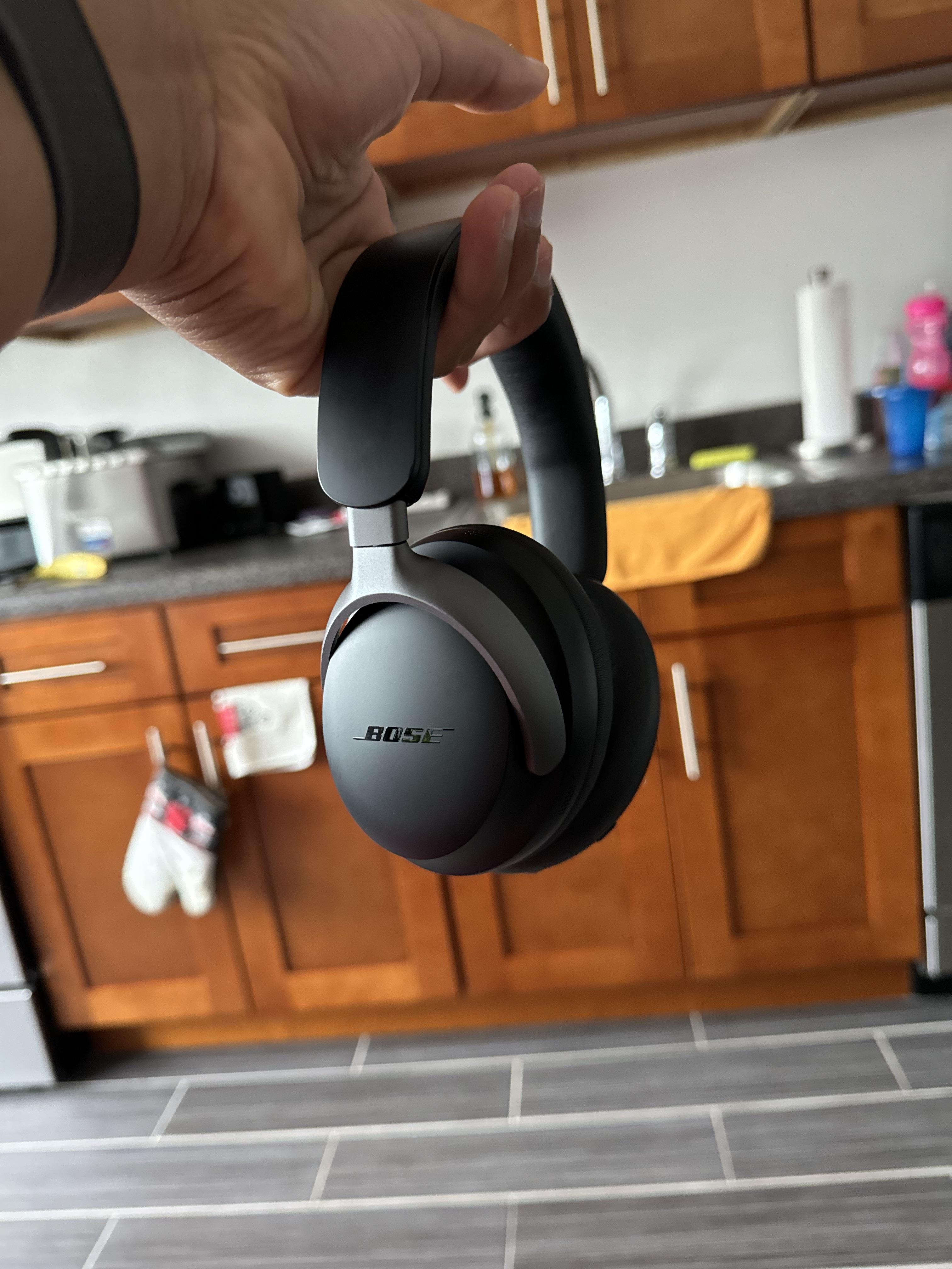 Bose QC Ultra Headphones Top tier noise cancelling r/headphones