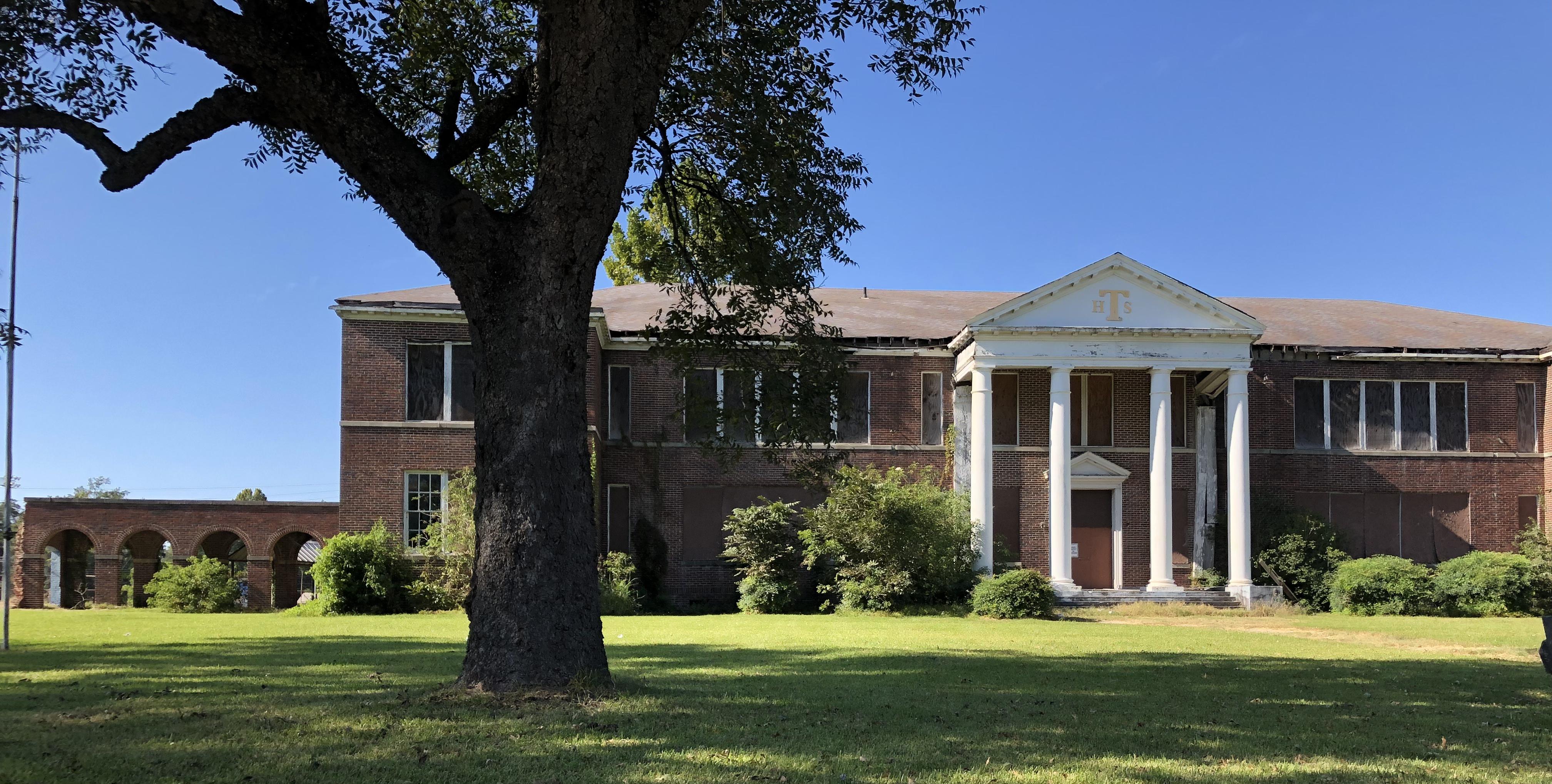 Tallulah High School Tallulah, LA r/AbandonedPorn
