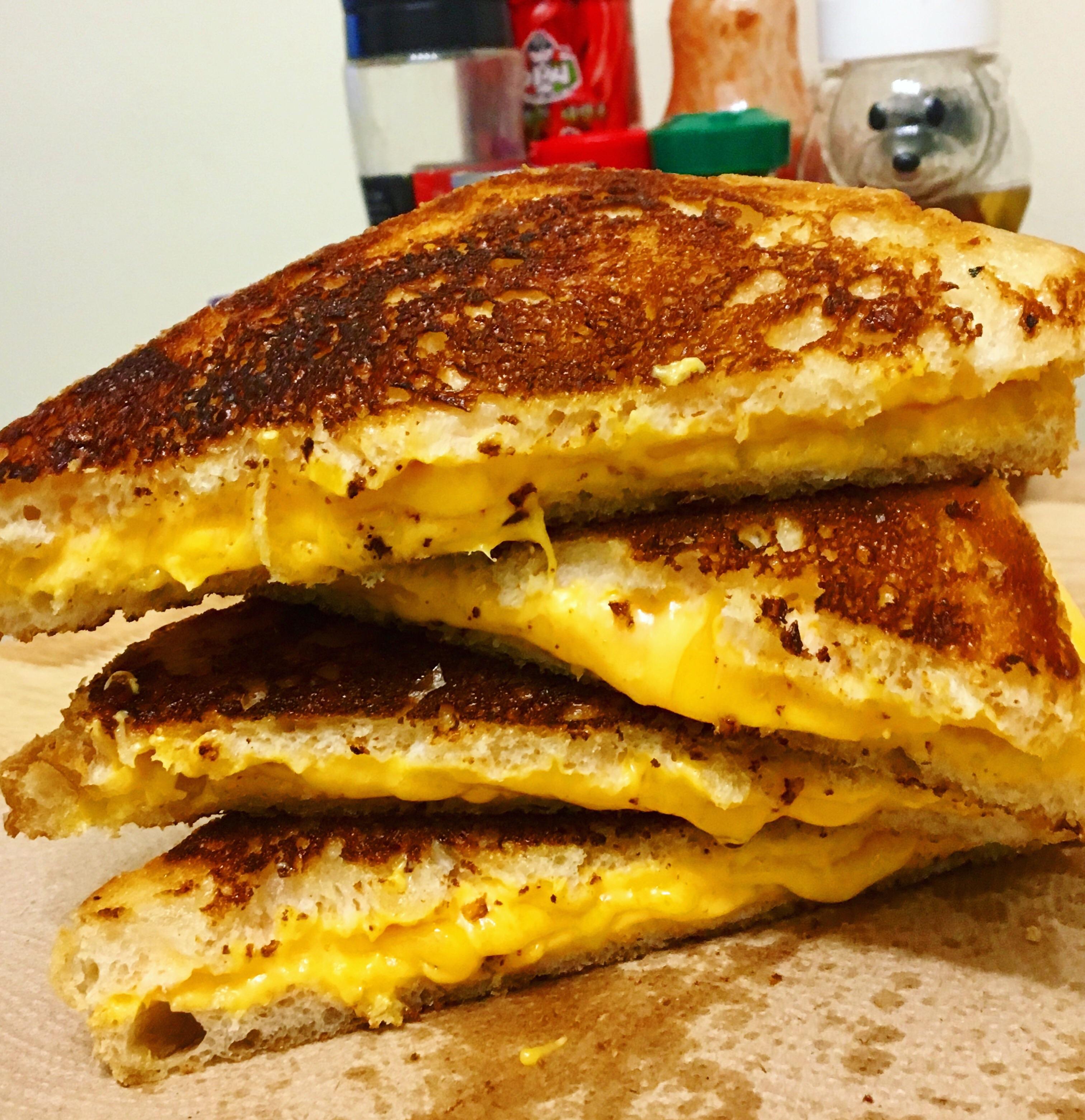 [Homemade] Grilled cheese! Sourdough, American and cheddar cheese. r/food