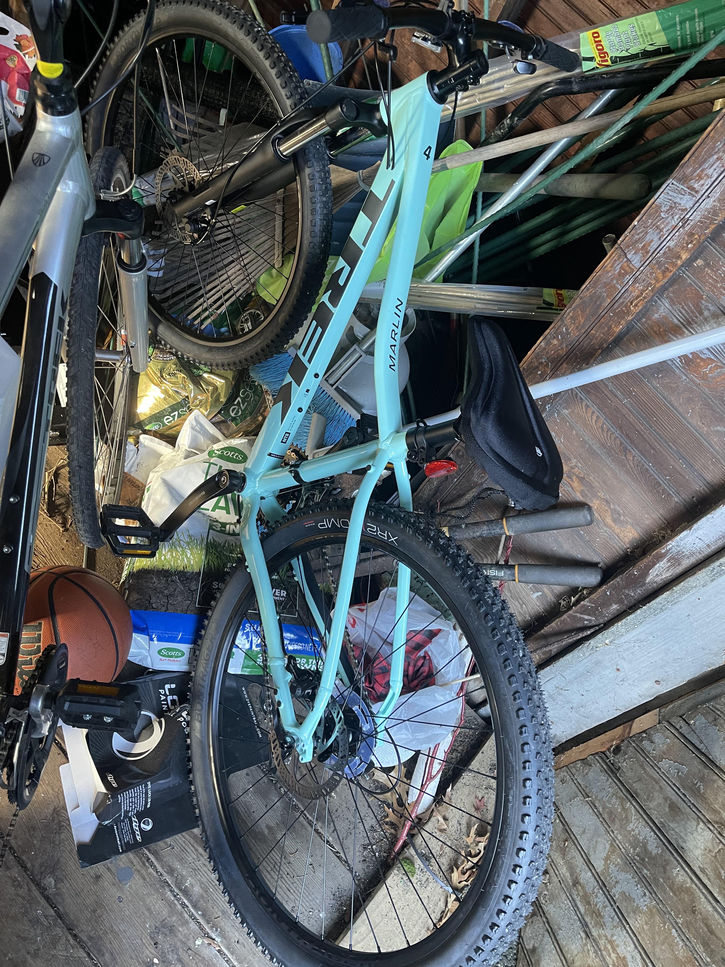 First mountain bike Trek Marlin 4 mountainbiking