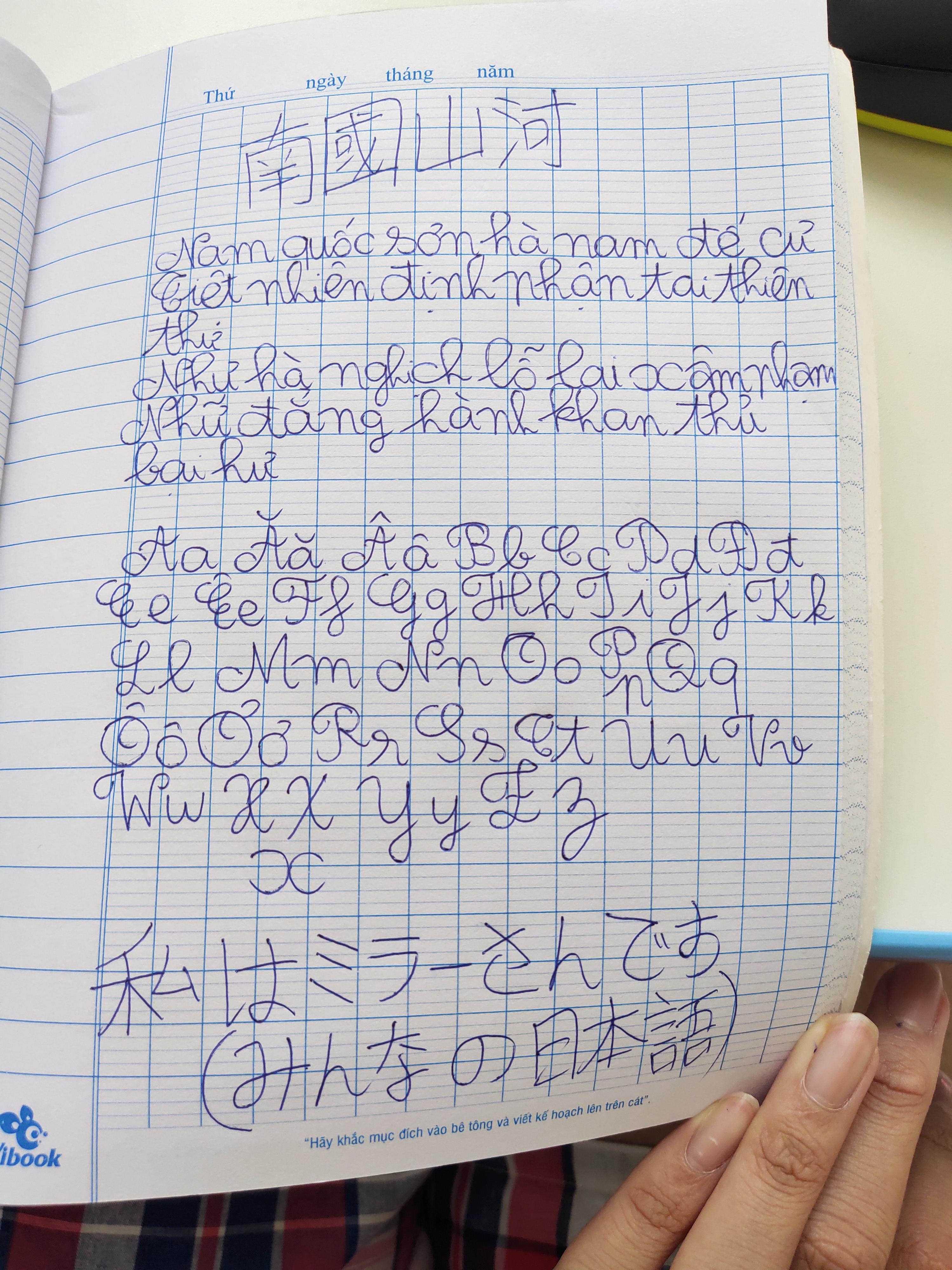 How good is my handwriting? I'm Vietnamese by the way. r/Handwriting