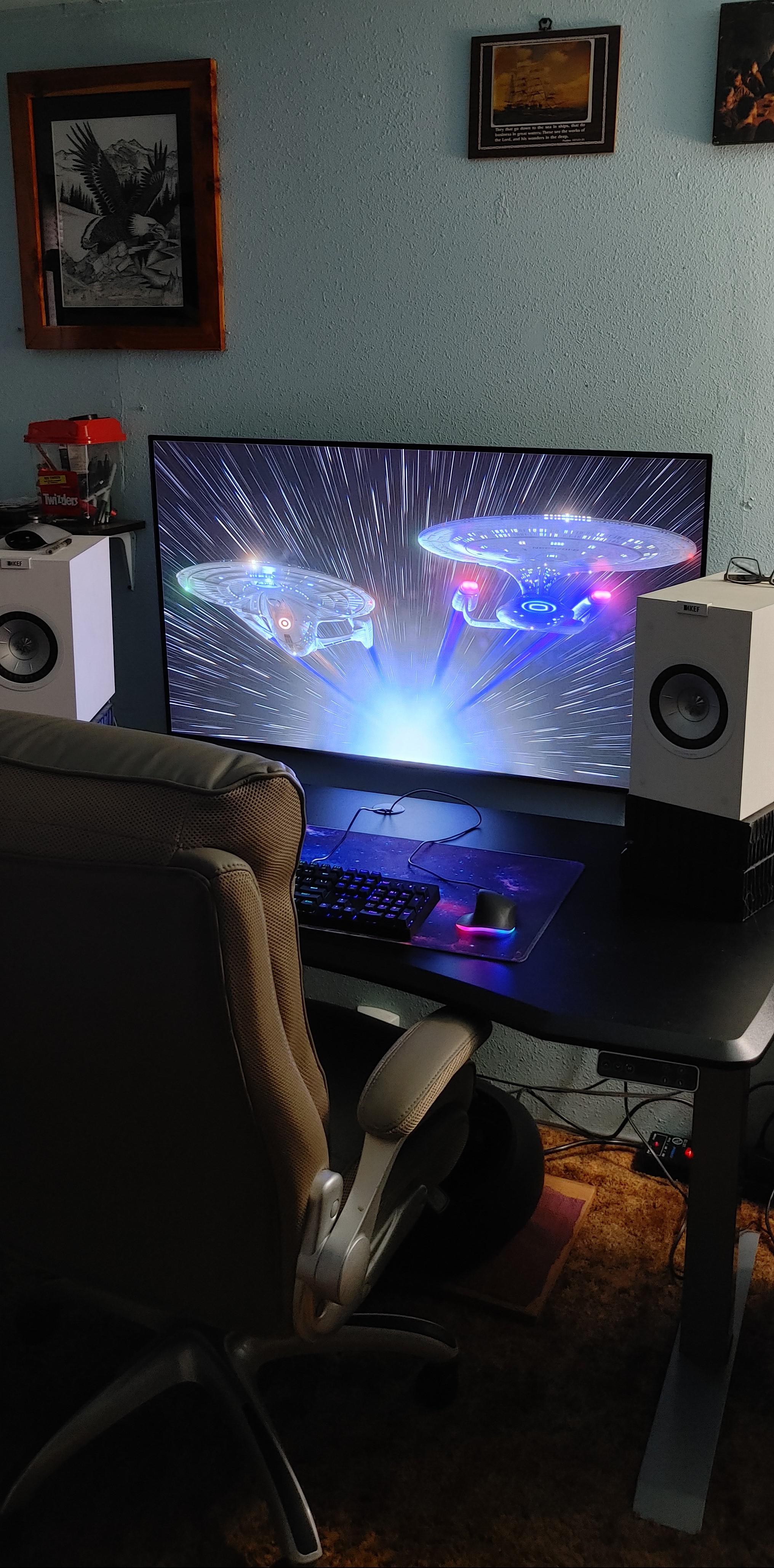 New battle station desk OLED_Gaming