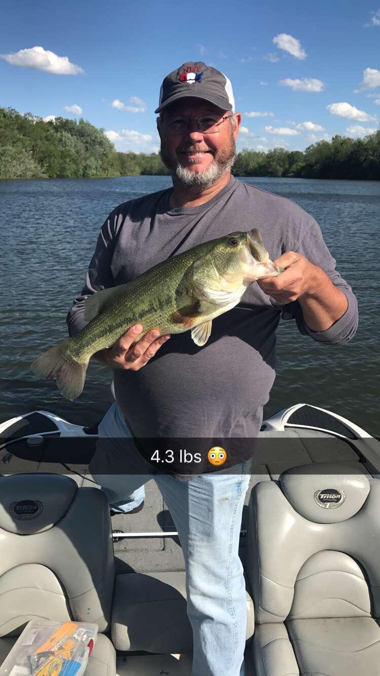 Thought I would go fishing today, I didn't regret it. r/Fishing