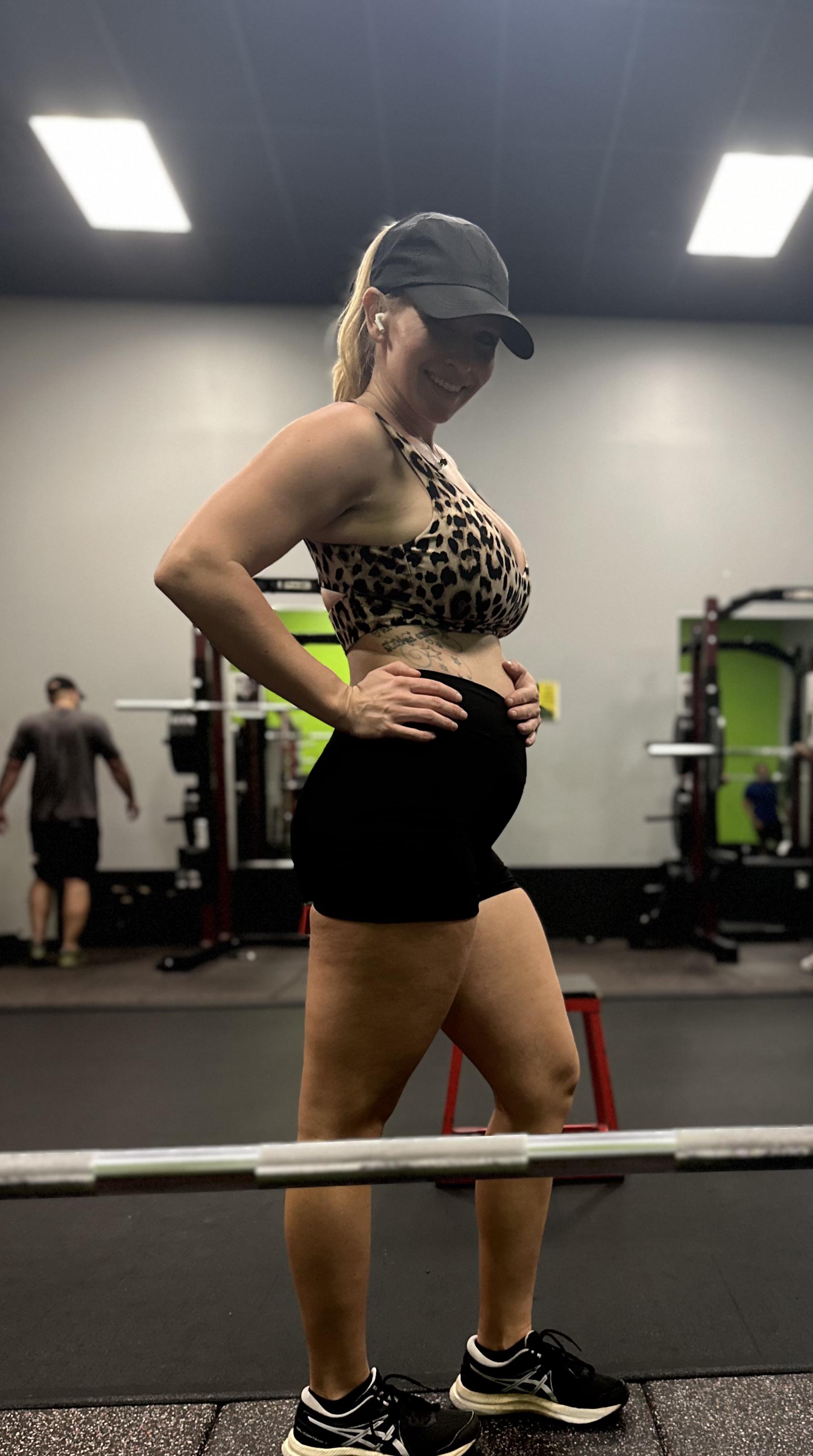 Shemightbetina (u/Shemightbetina) - Reddit