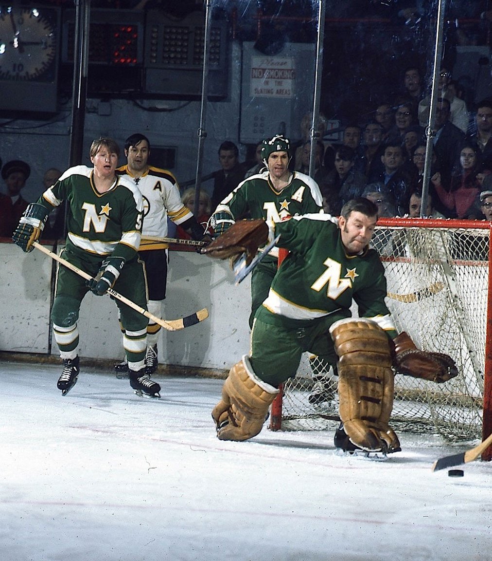 Minnesota North Stars (Goalie Gump Worsley, c 196974) r/extinct_hockey