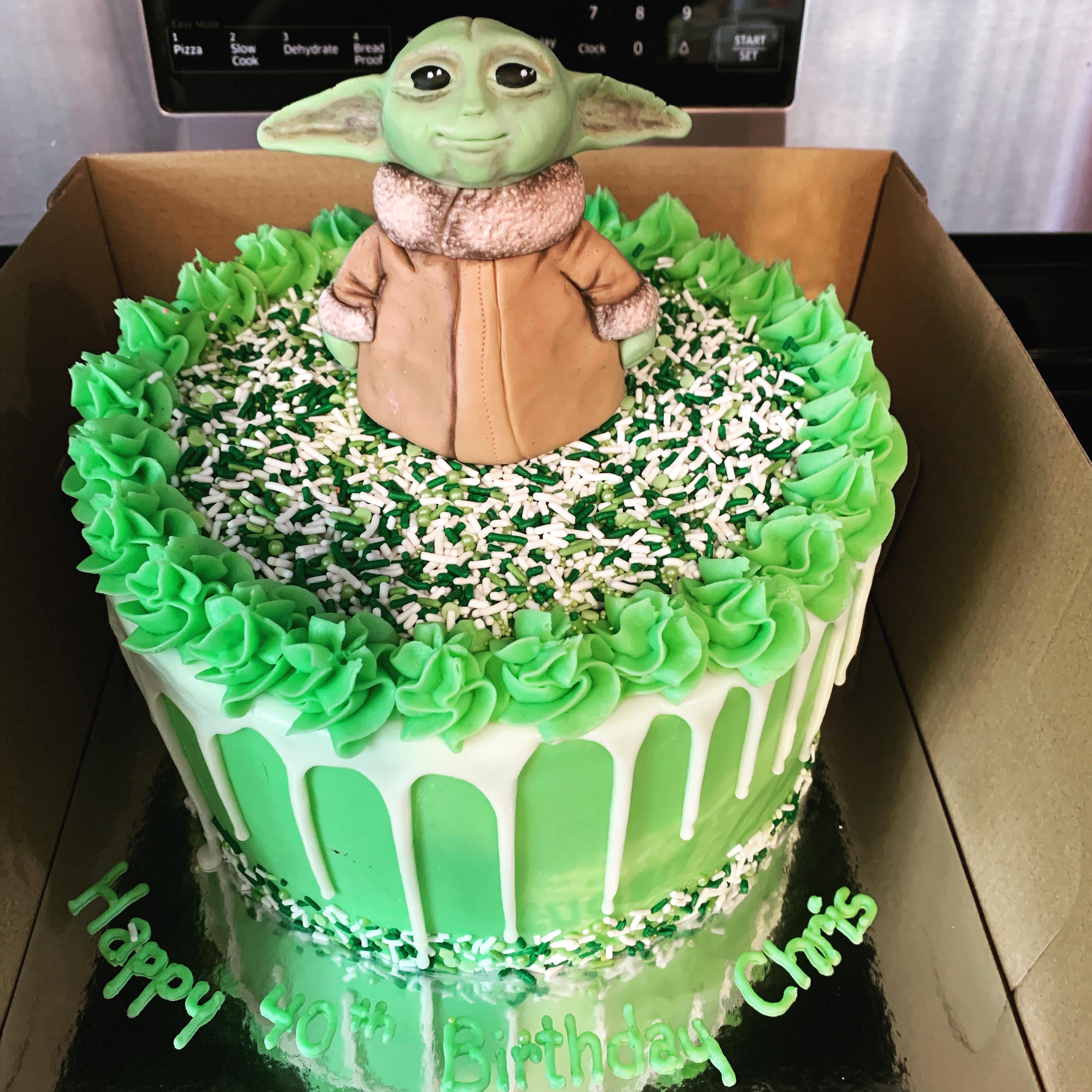 Grogu (baby yoda) birthday cake r/CAKEWIN