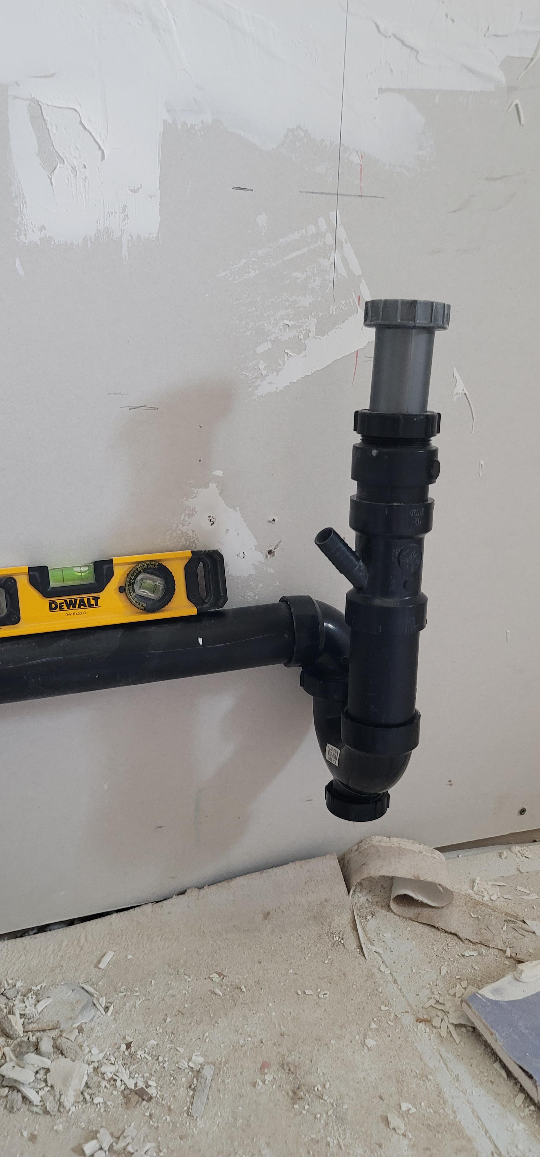 Can I use the ptrap weir to connect like this? (Vent trap arm is