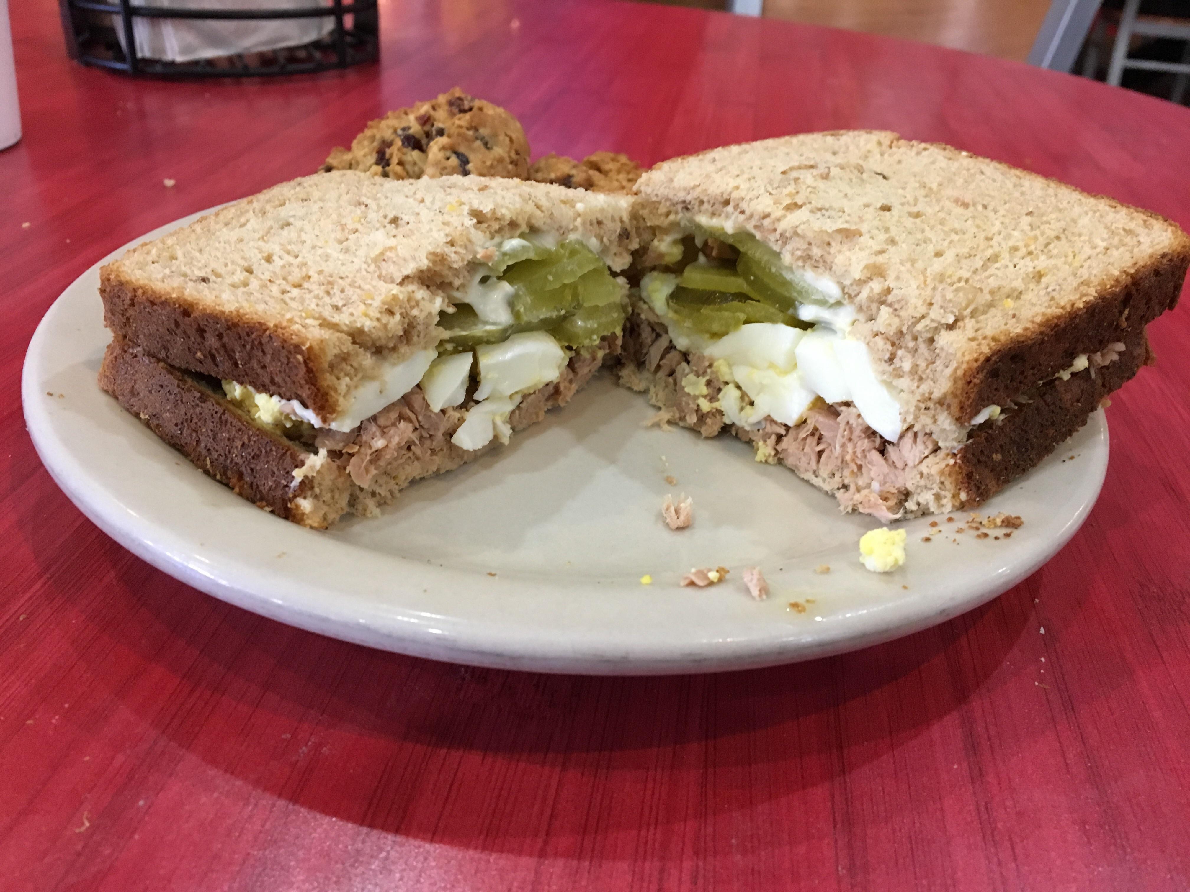 Tuna, egg, pickle, & mayo sandwich r/shittyfoodporn