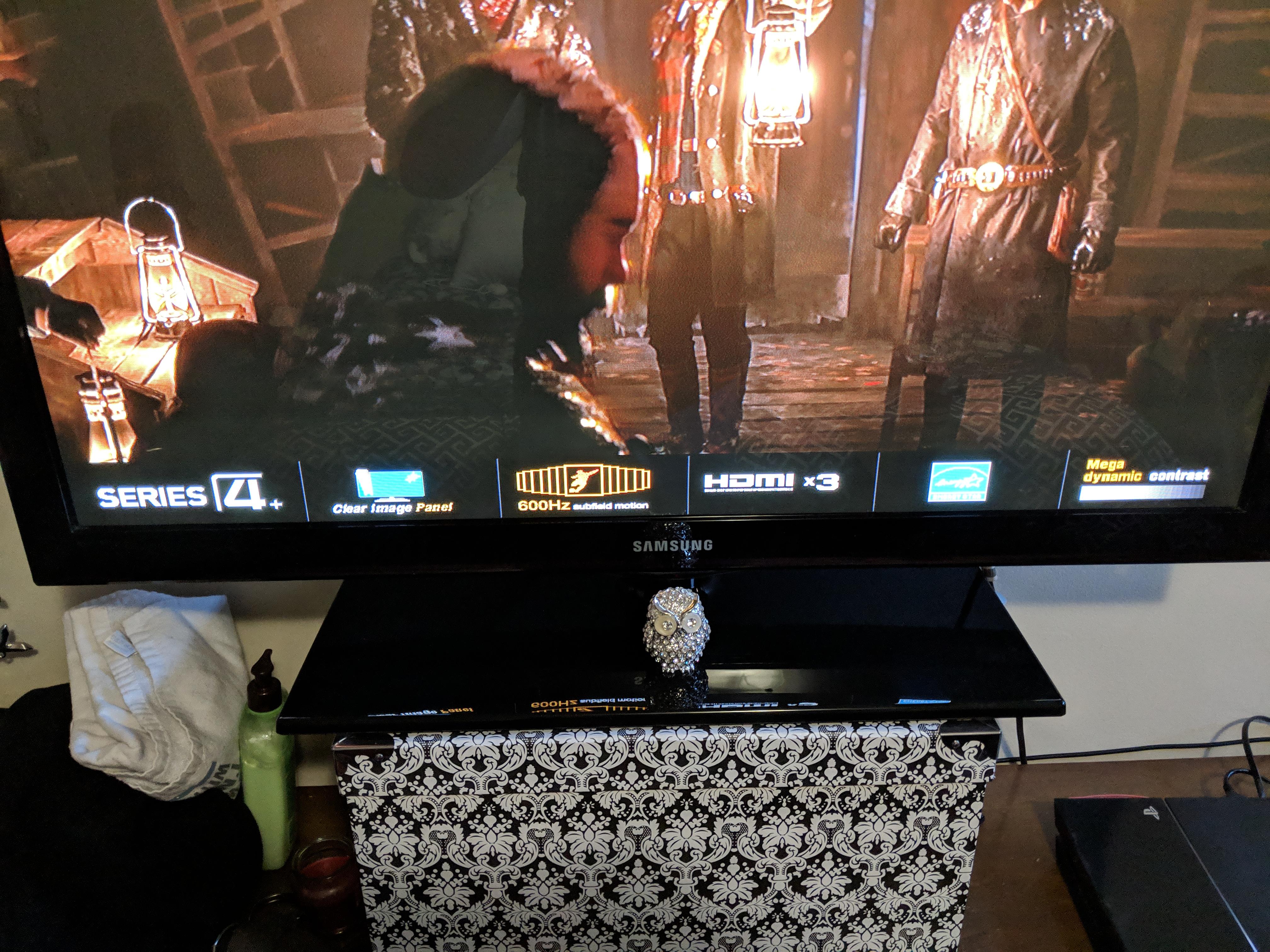 Neighbor gave me her old Samsung tv..its a older model does anyone know