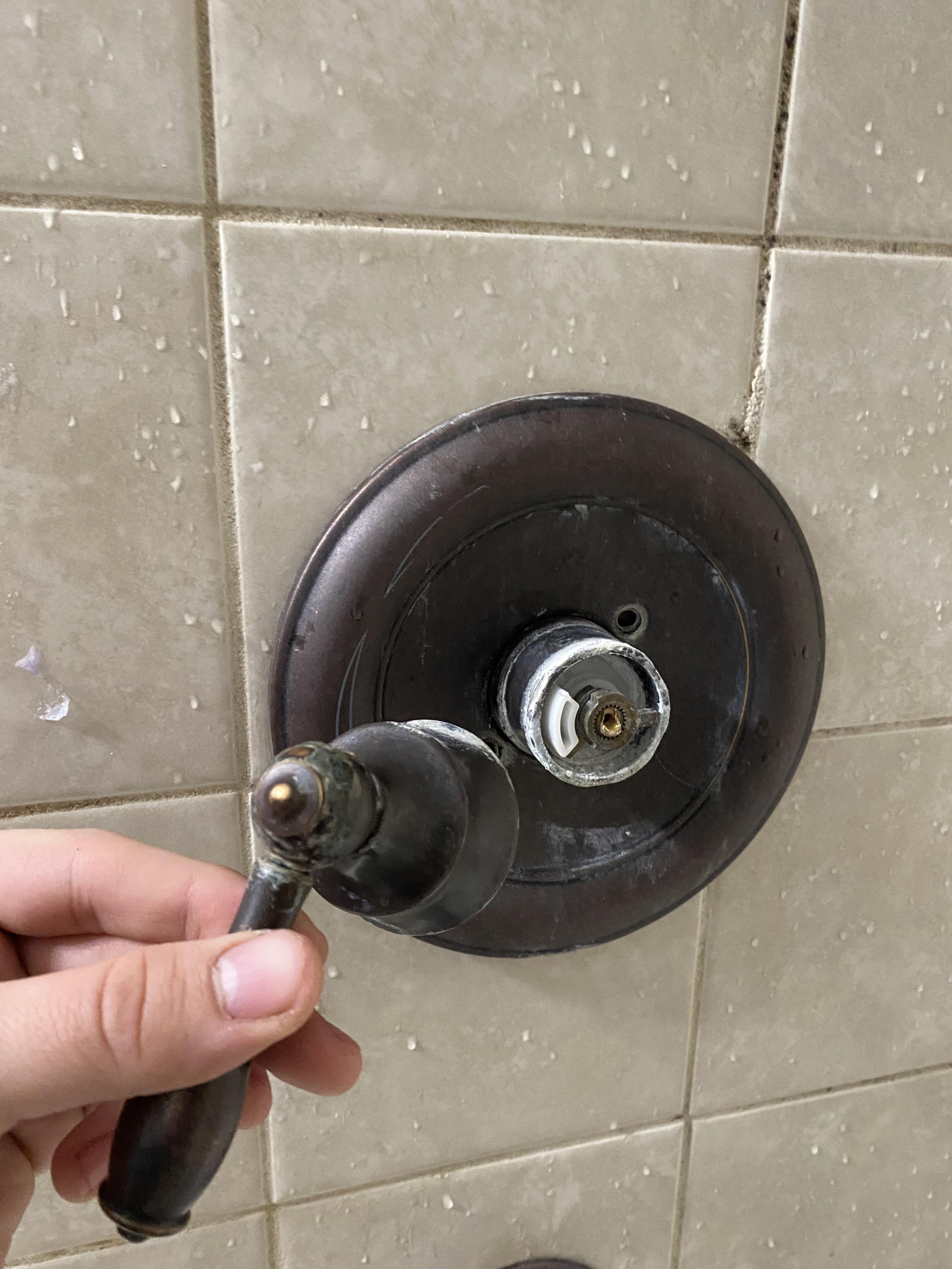 Handle just snapped off, what would be best to do? r/Plumbing