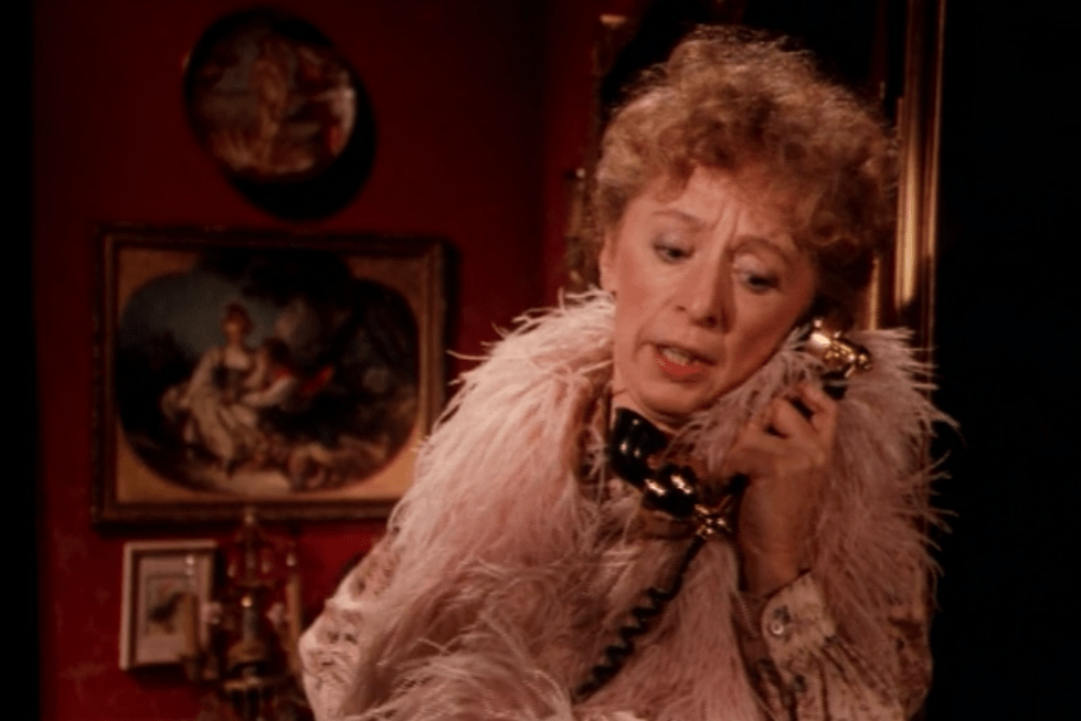 Anne Haney (Mrs. Doubtfire, Liar Liar) in an episode of The Dukes of