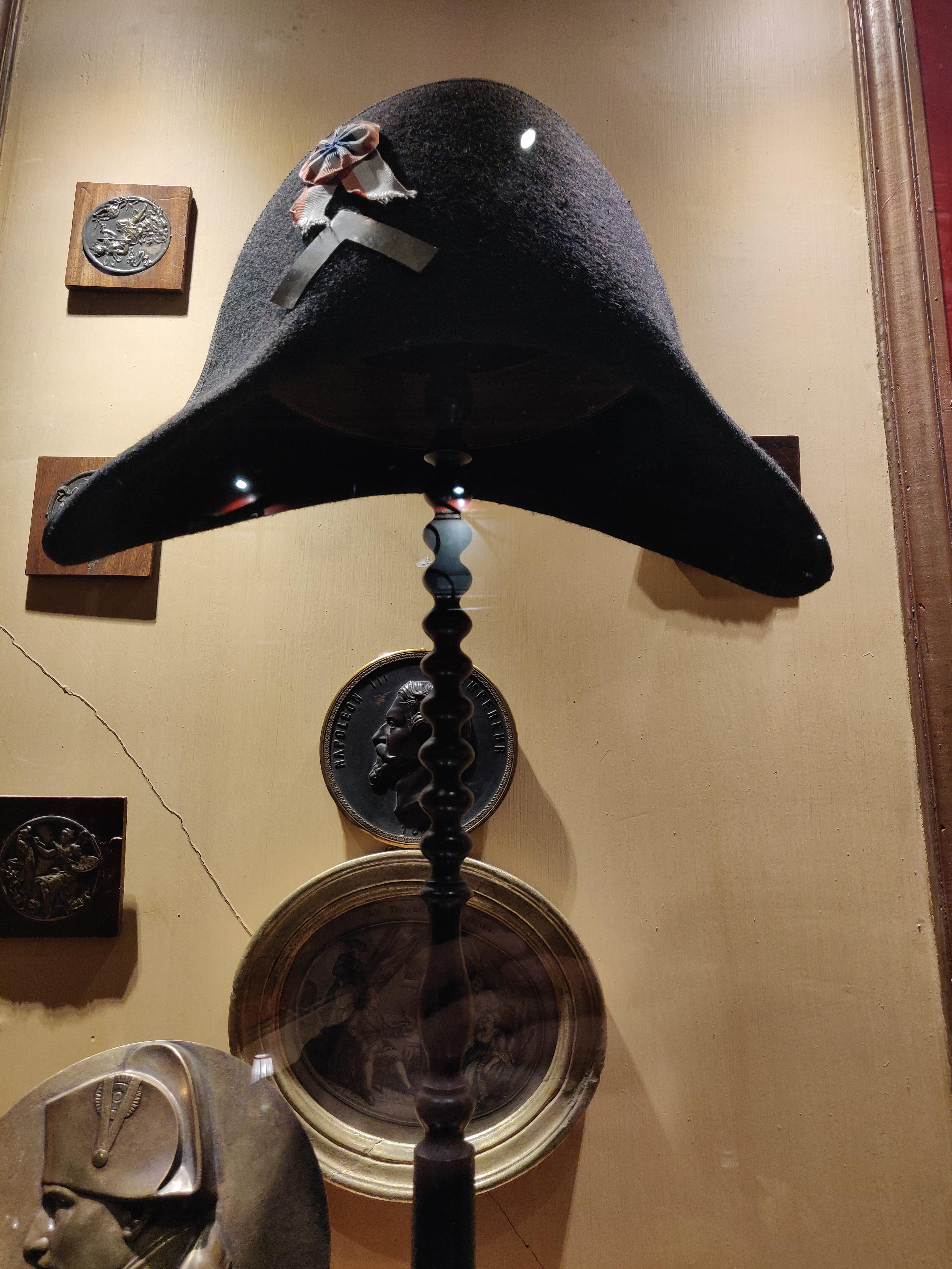 Napoleon's hat in a restaurant in Paris. r/mildlyinteresting