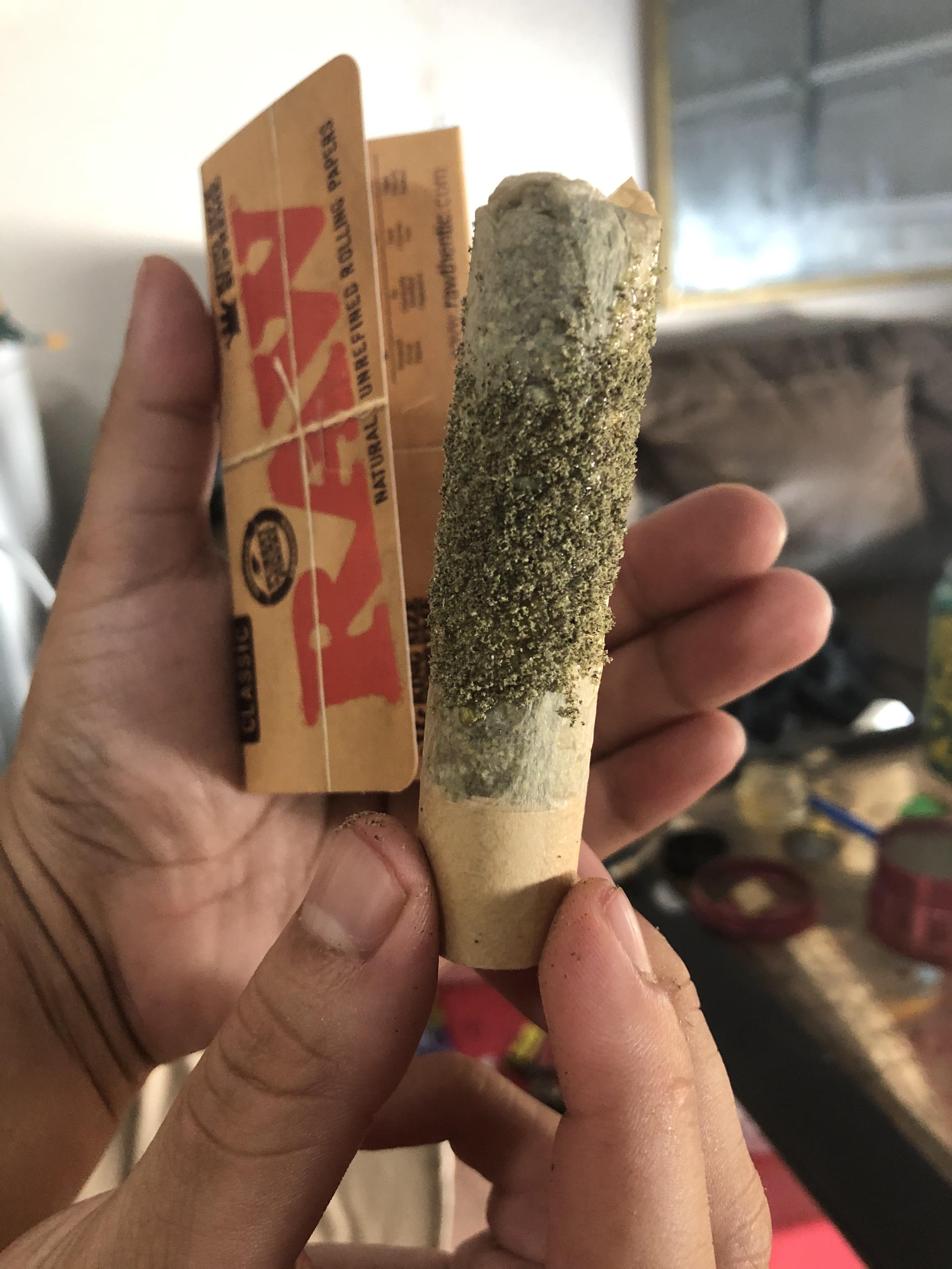 Some wedding cake tree in the joint lemon cello wax all over the joint