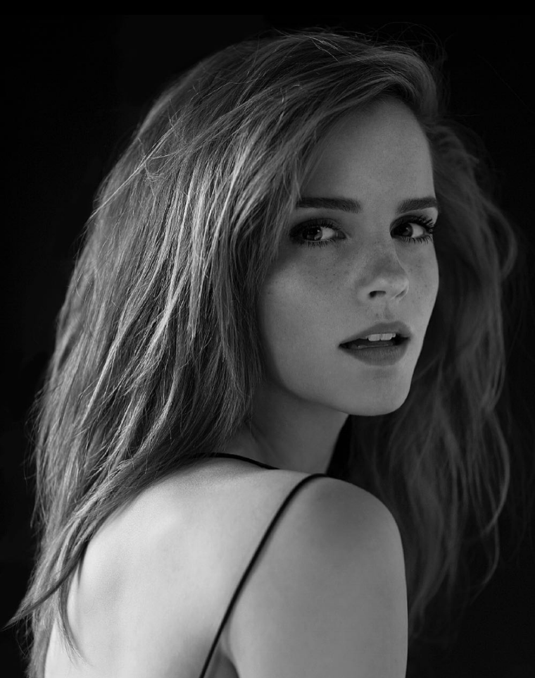 🔞Black and white | Emma Watson NUDE | | CelebrityNakeds.com