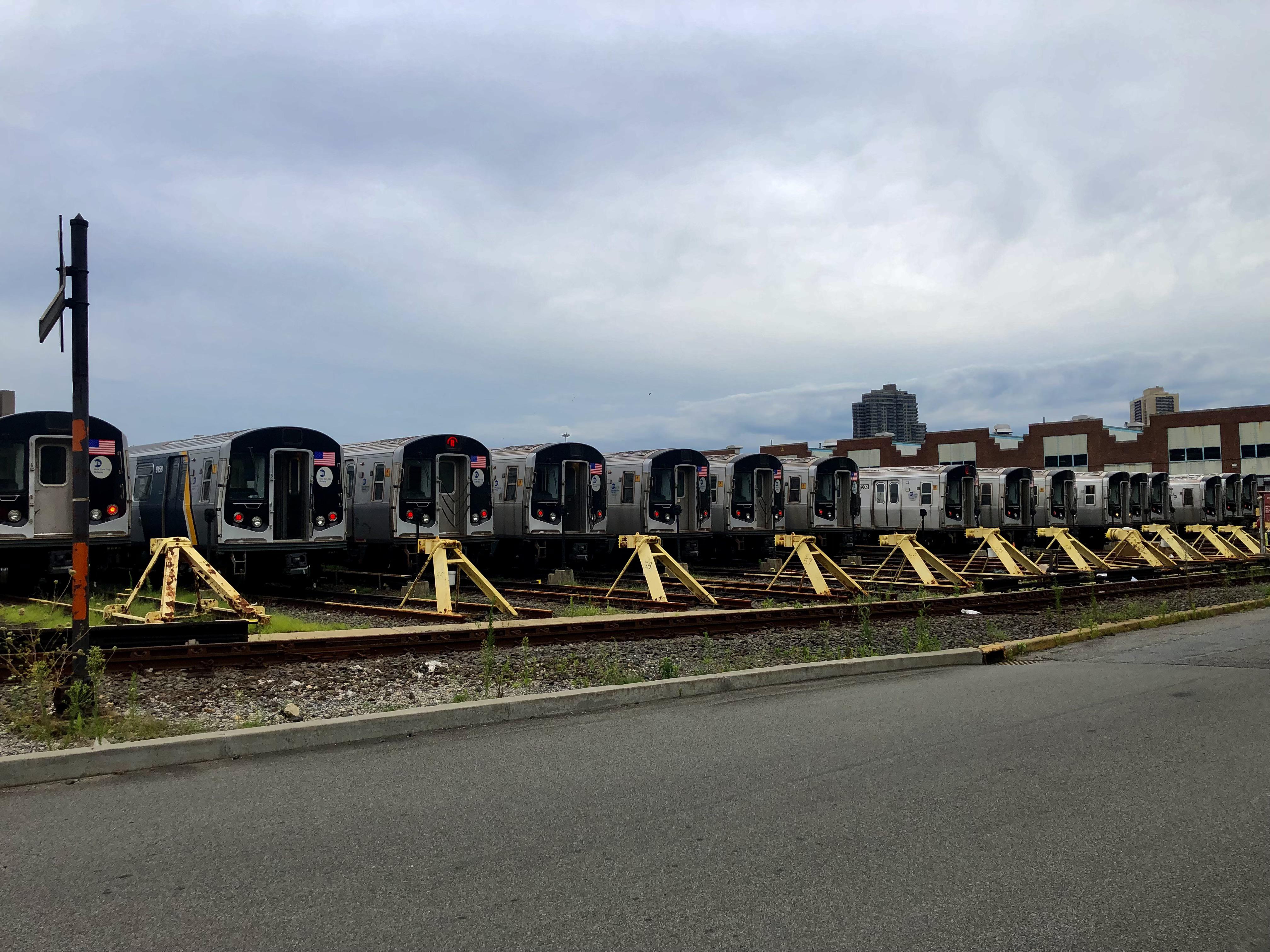 Jamaica Yard : r/nycrail