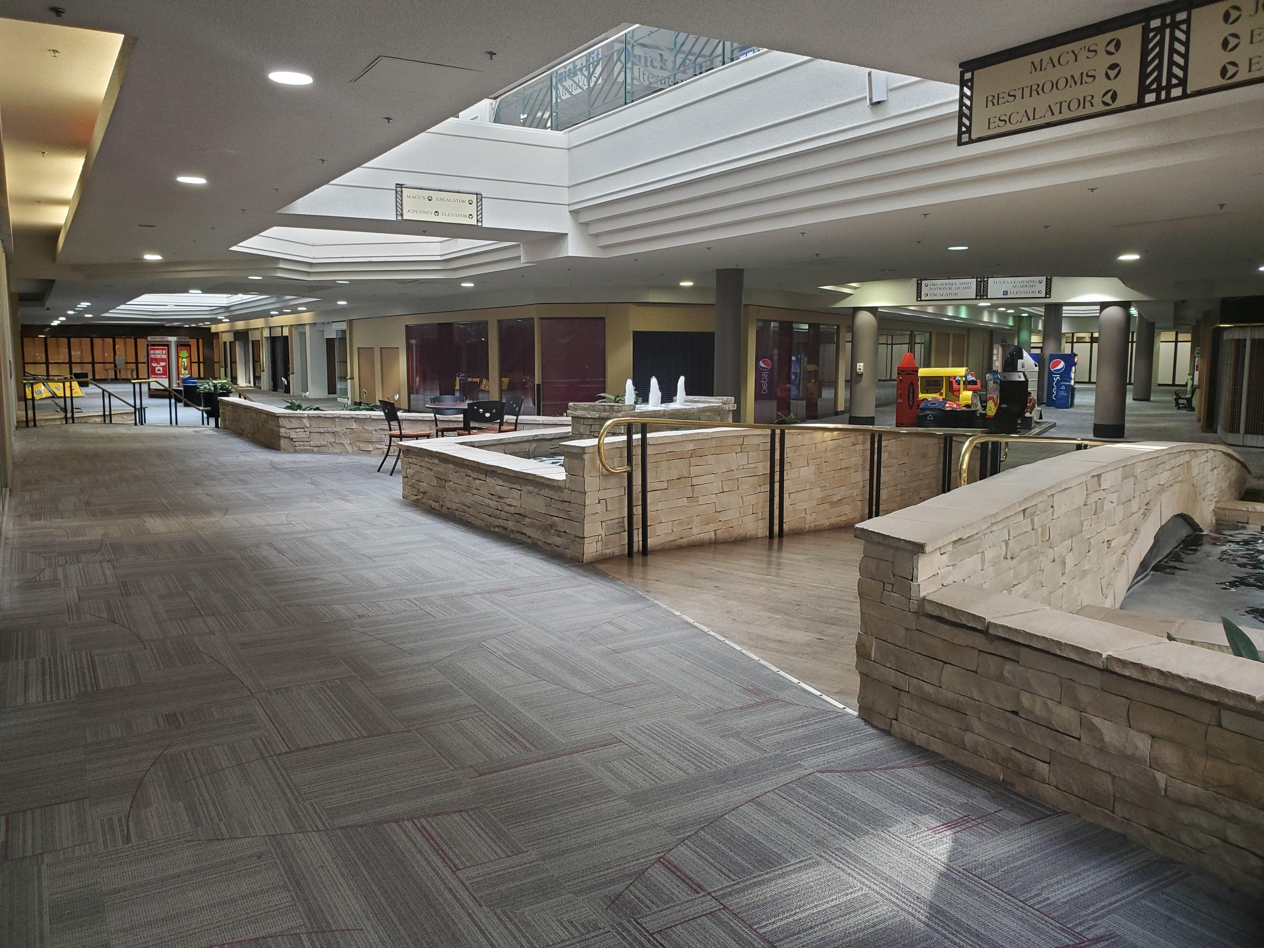 Cool Tulsa Mall 2022