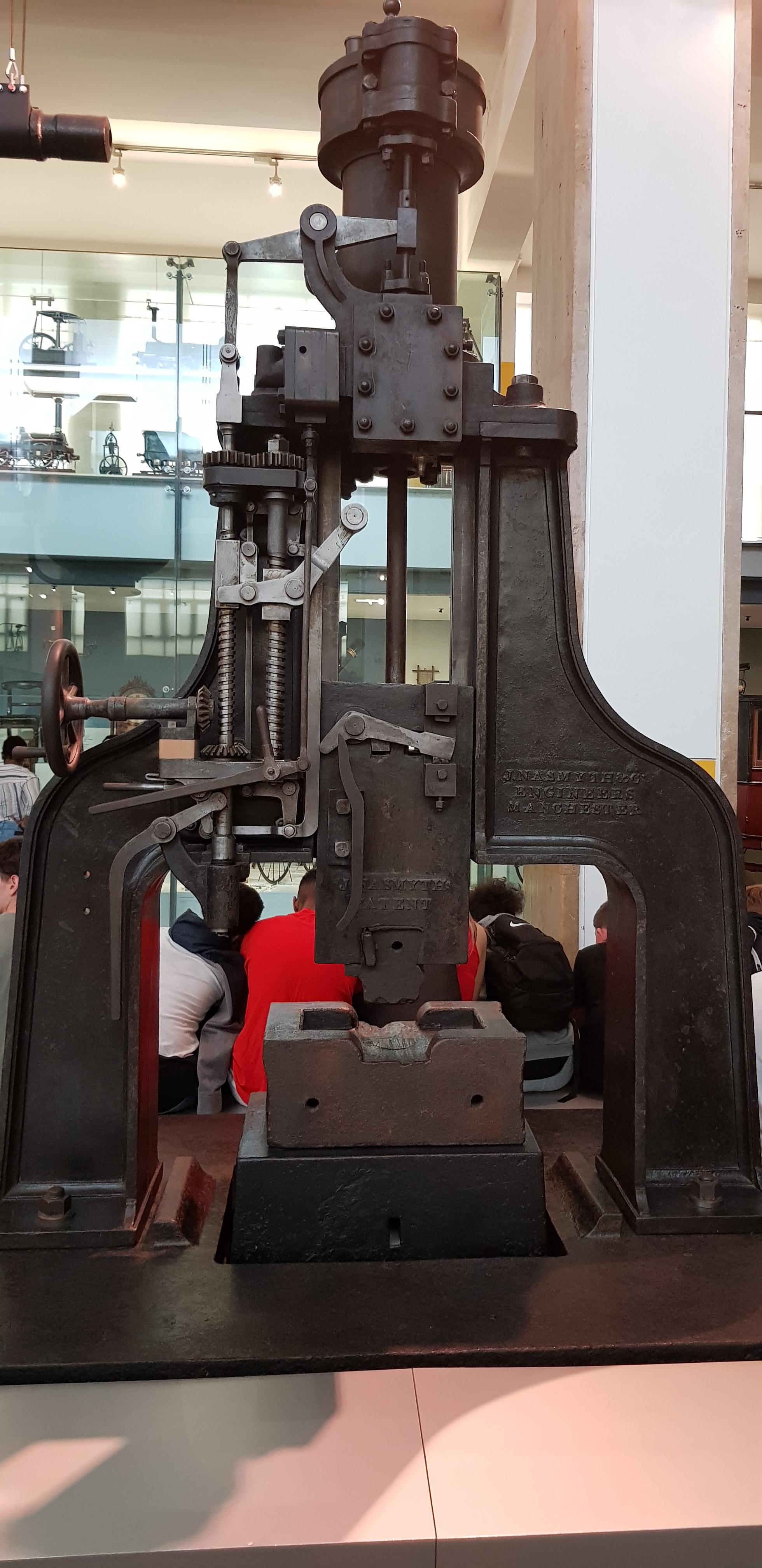 Vintage steam power hammer r/MachinePorn