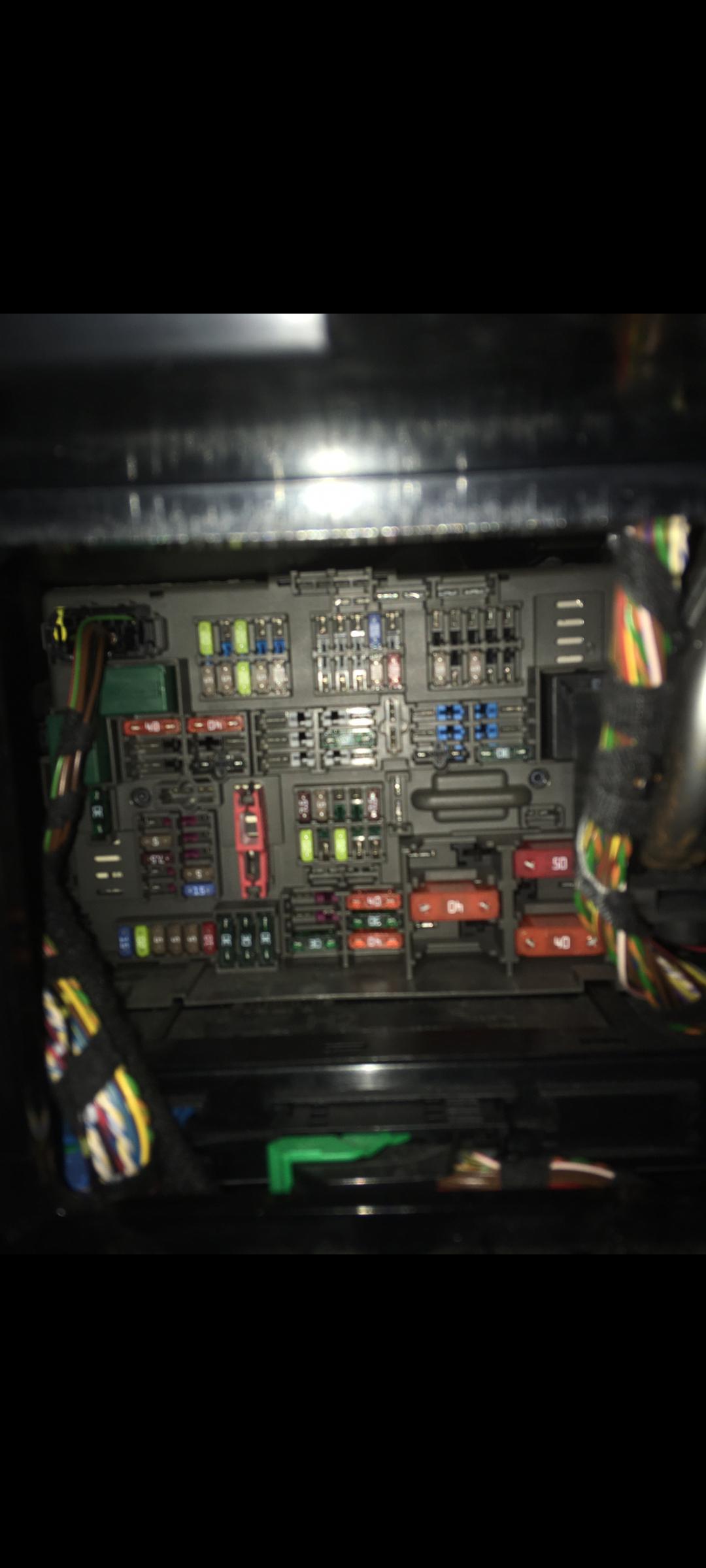 Fuse box : r/BMW