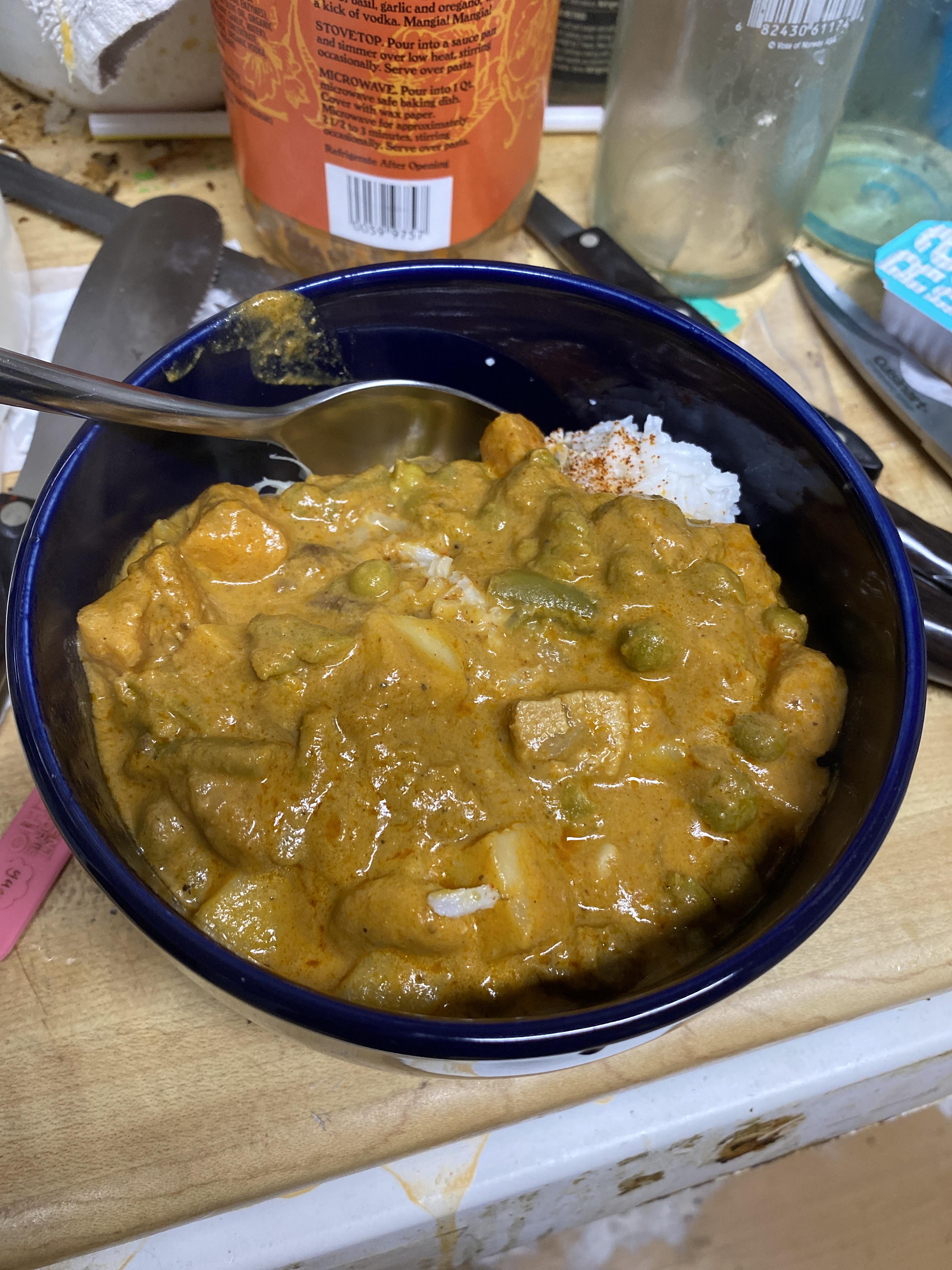 Boil in the bag curry over rice and mozzarella r/shittyfoodporn