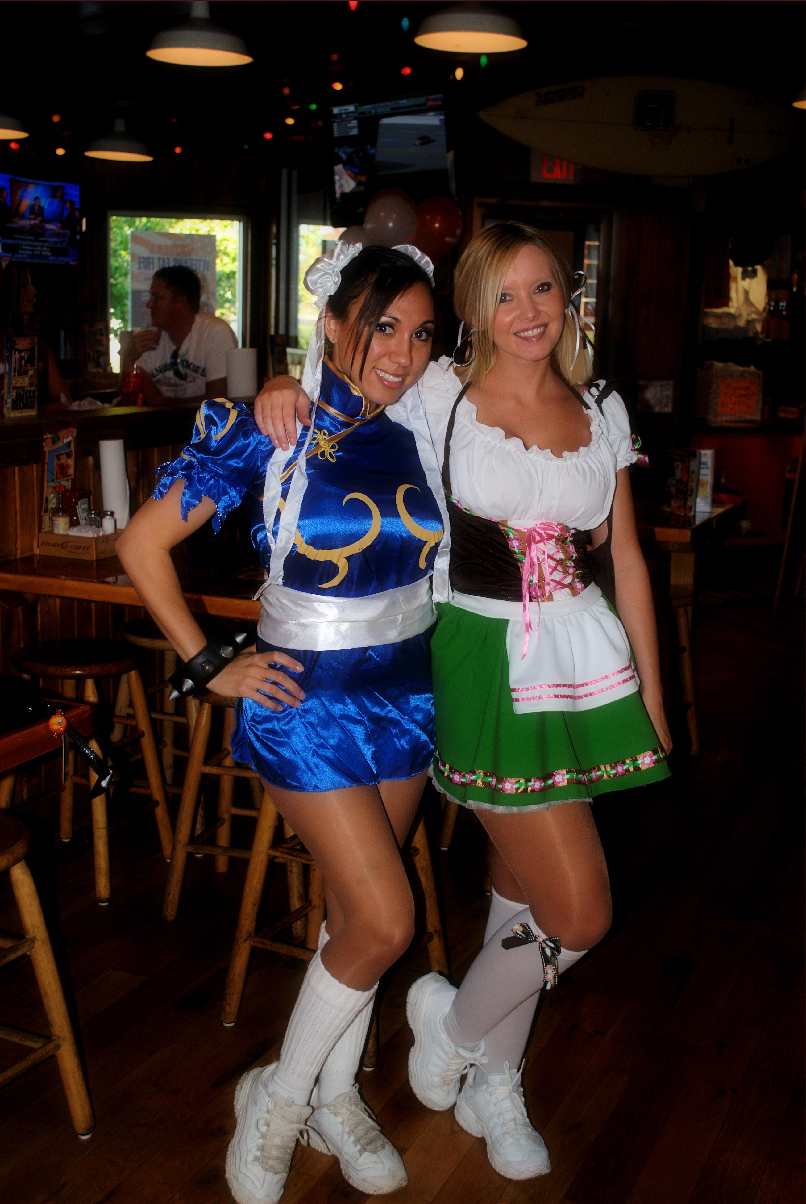 Hooters Costumes hooters