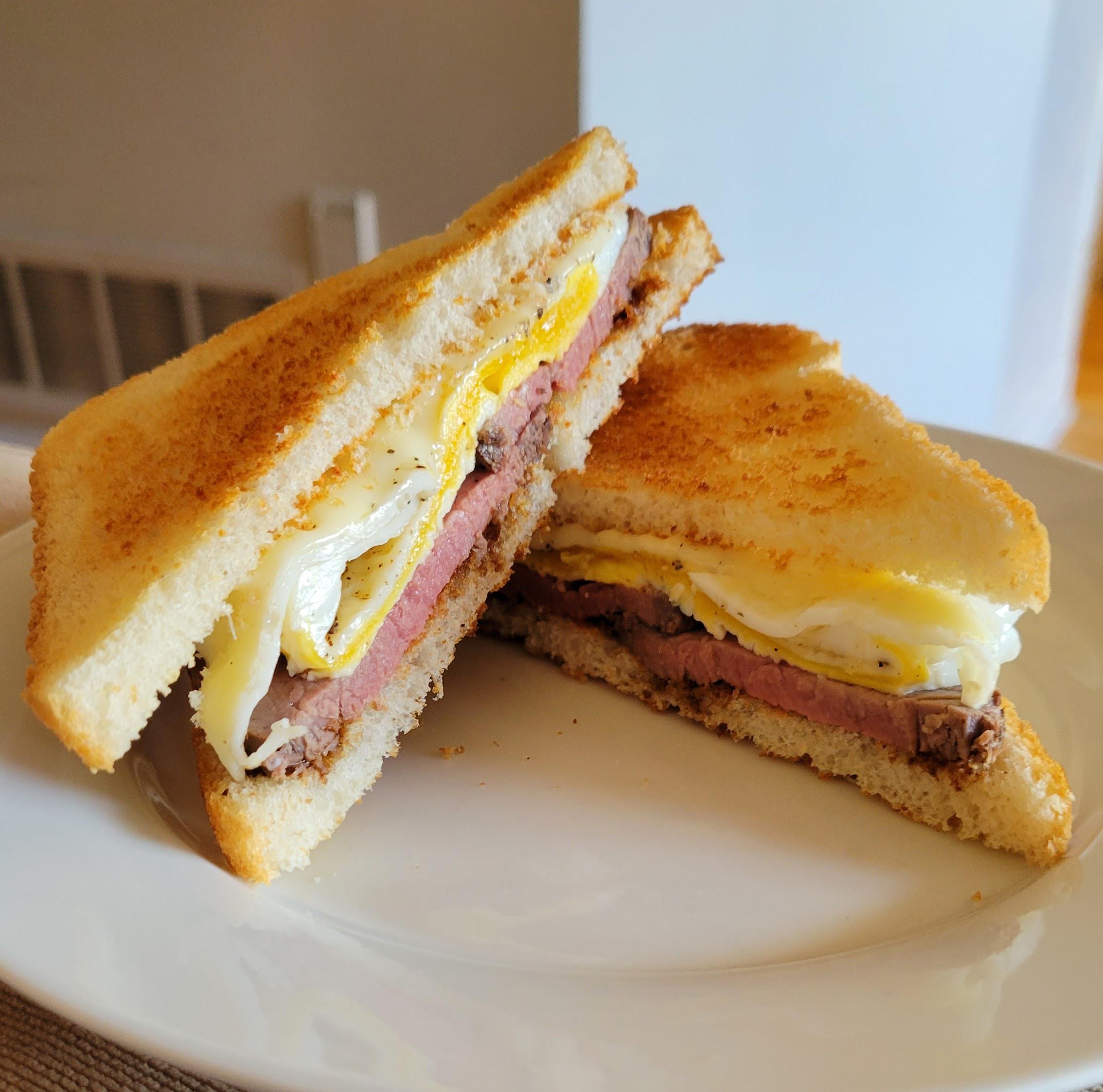 [Homemade] Steak, egg, and cheese breakfast sandwich r/food