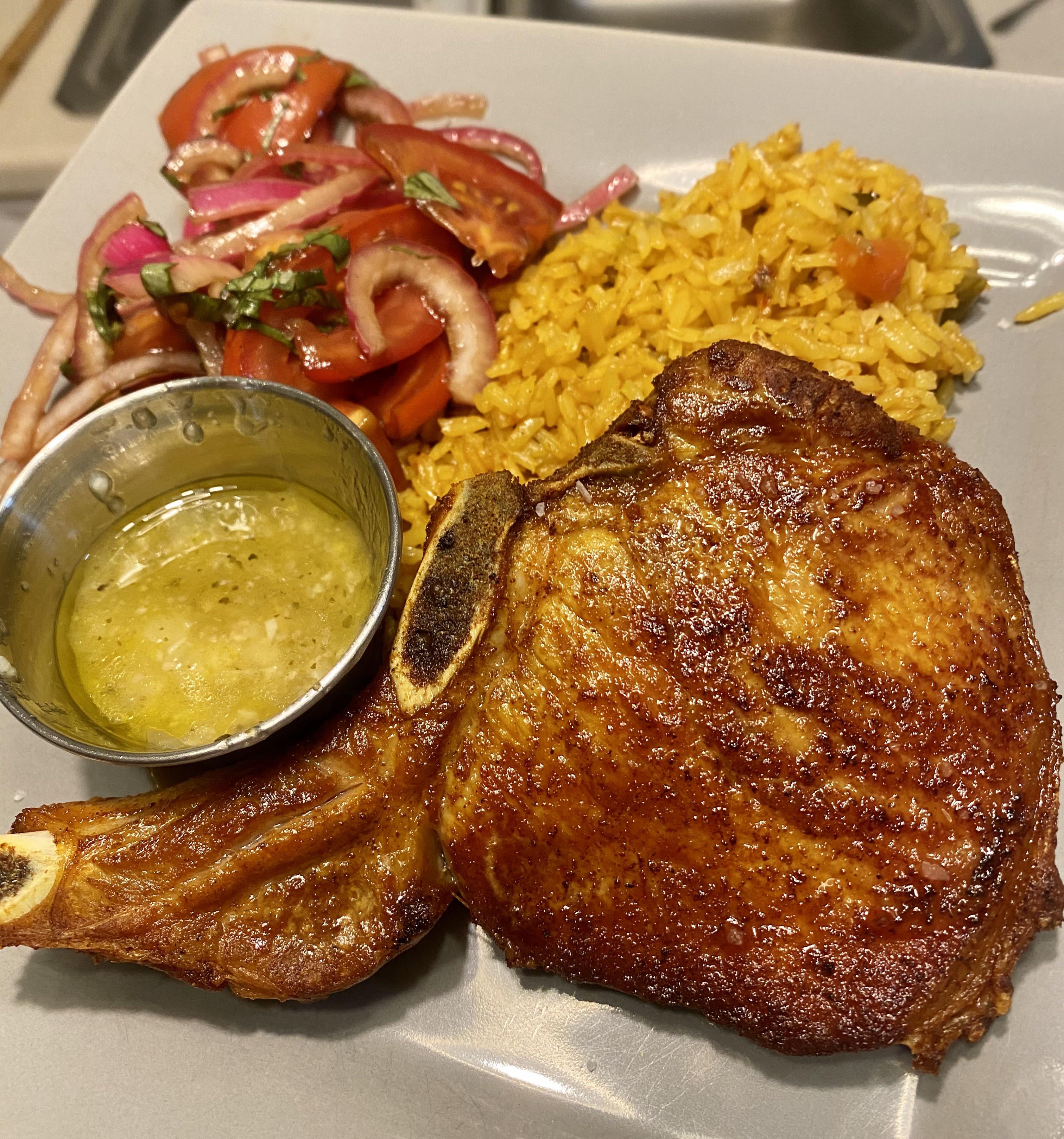 [Homemade] Chuleta Frita (Puerto Rican fried pork chop), quick Paella