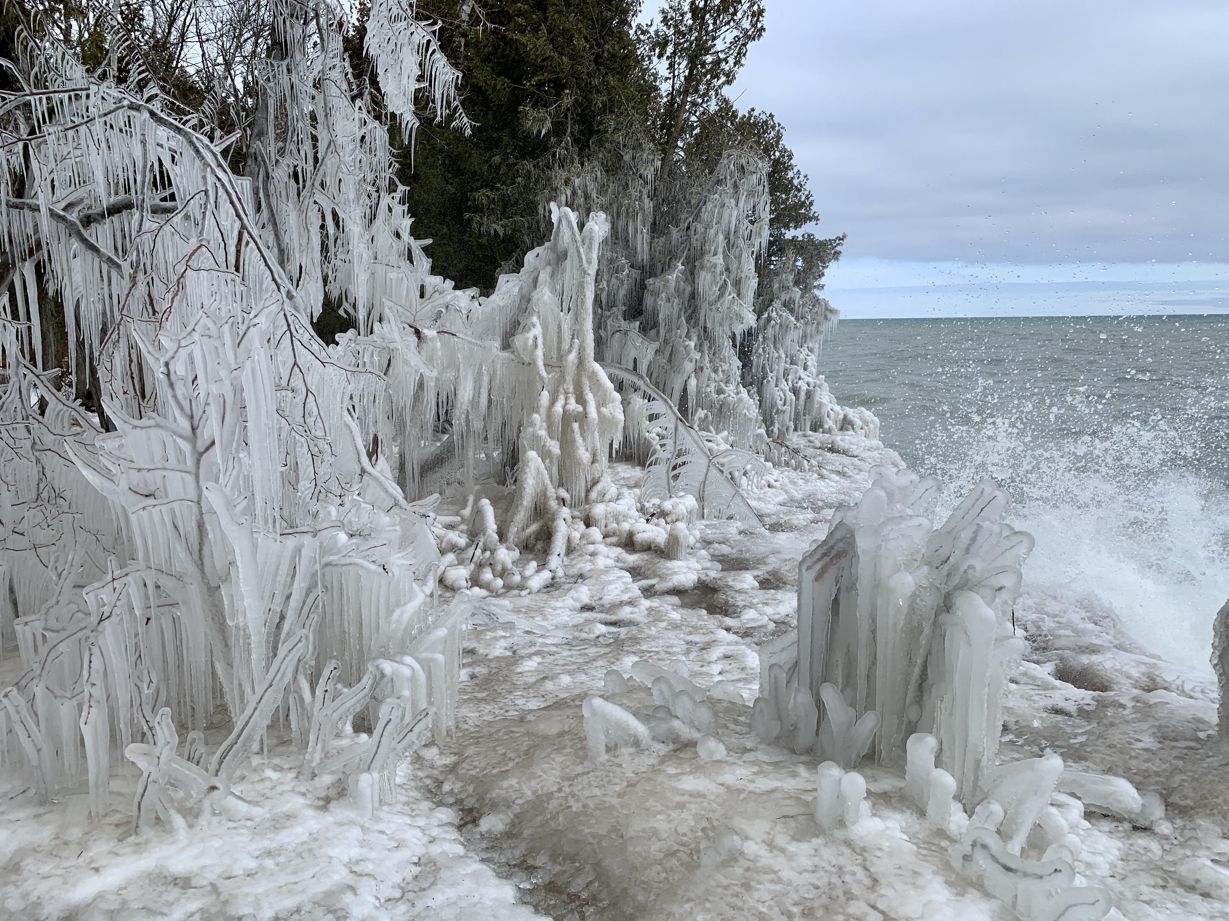 Frozen beach on Lake Michigan r/interestingasfuck