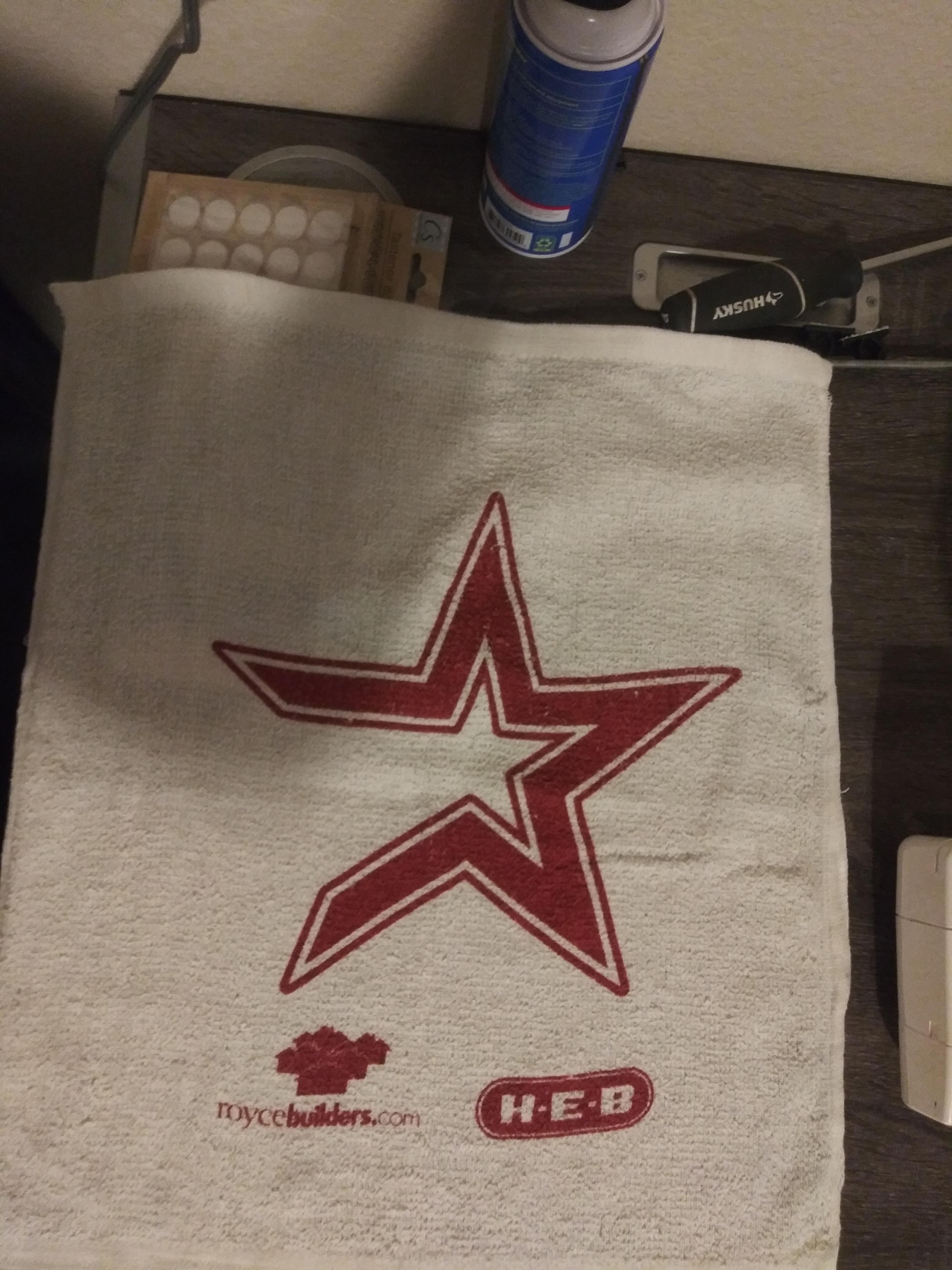 Yooo I found this cool old houston astros towel. In flea market aint this a blast from the past