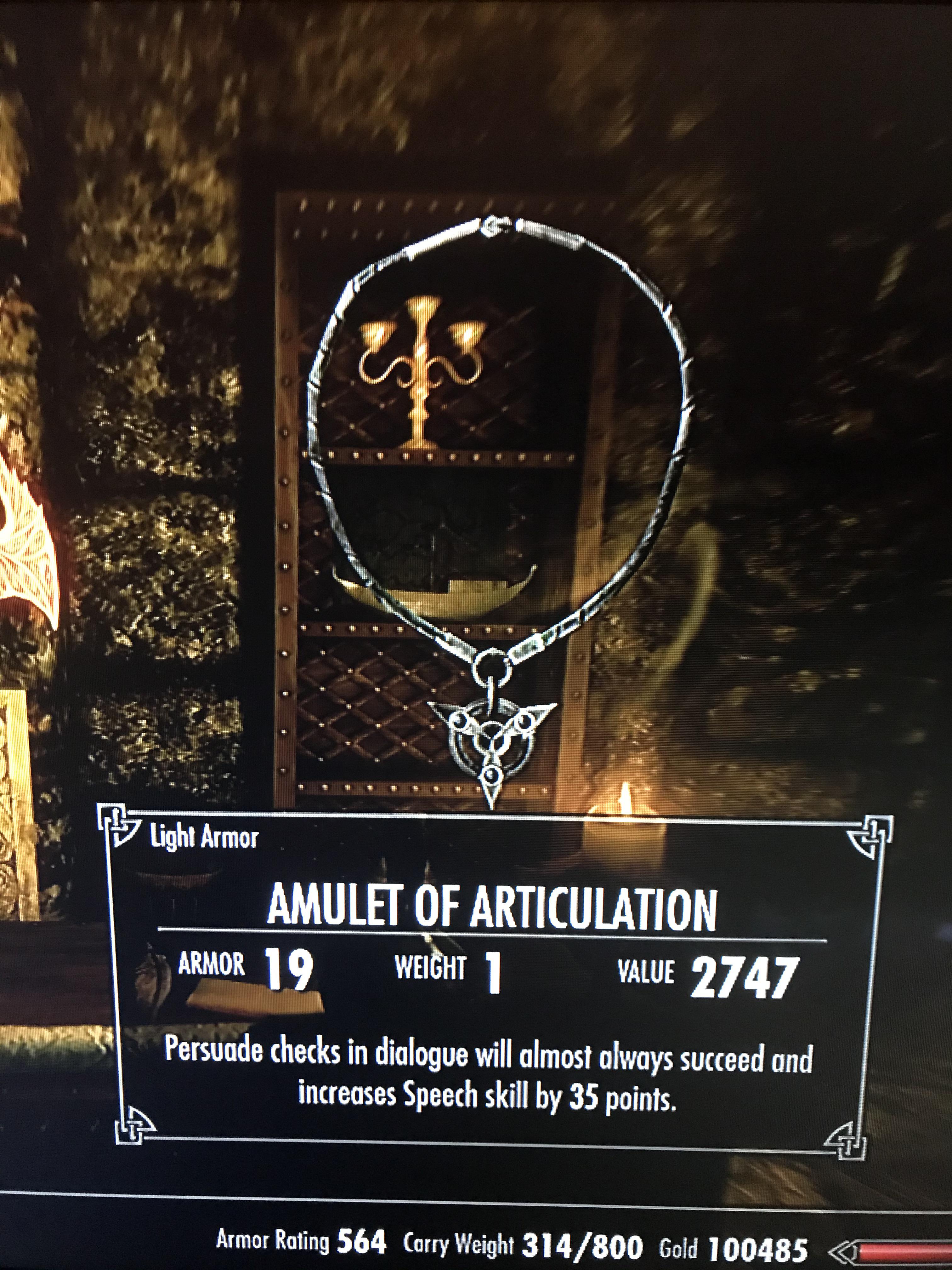 Best necklace in the game in my opinion r/skyrim