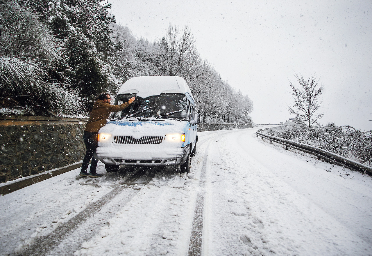 Hey friends, new to Reddit! This is my rig over in Greece this winter