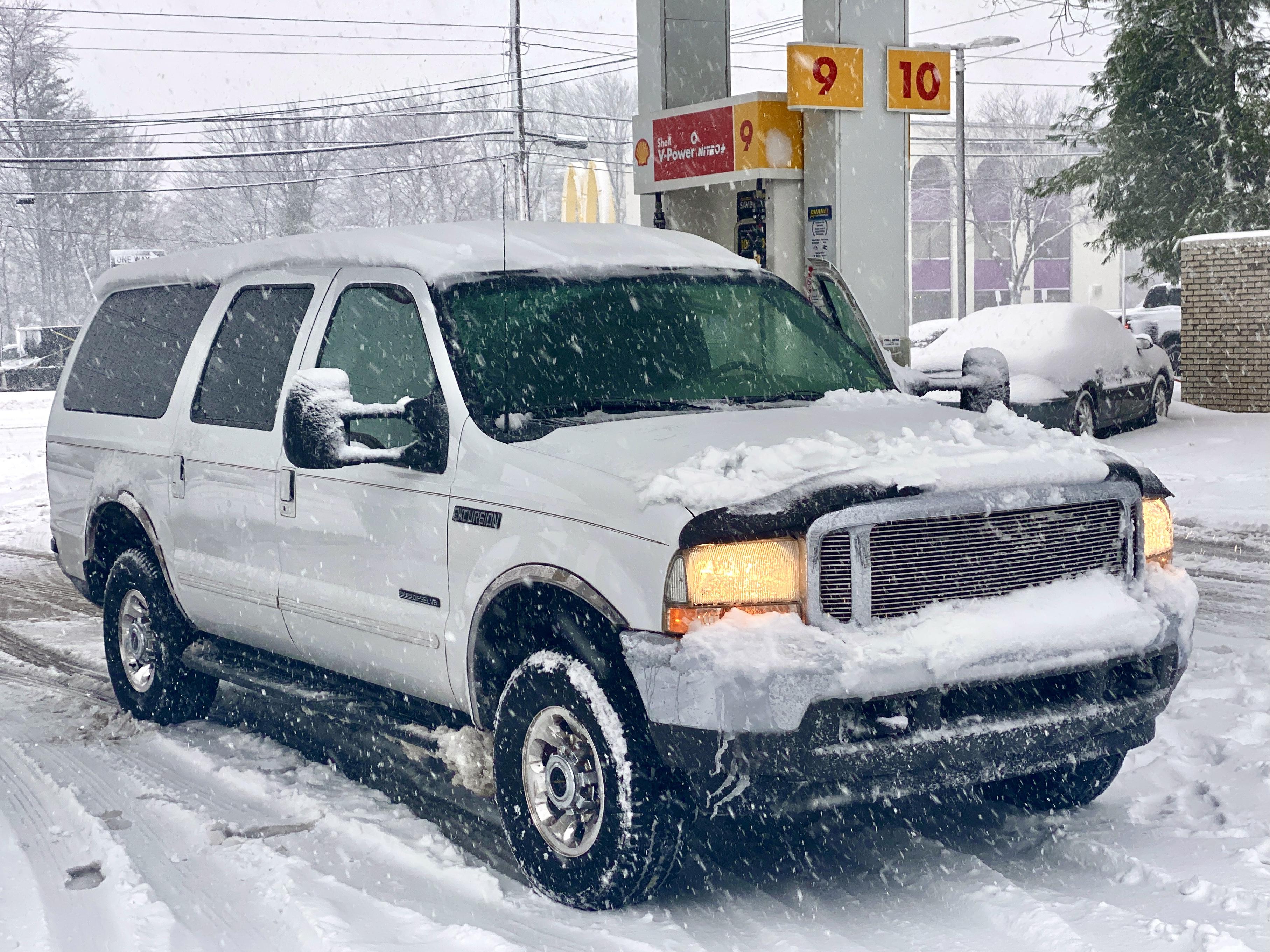 Excursion 7.3 Diesel in Snow Trucks