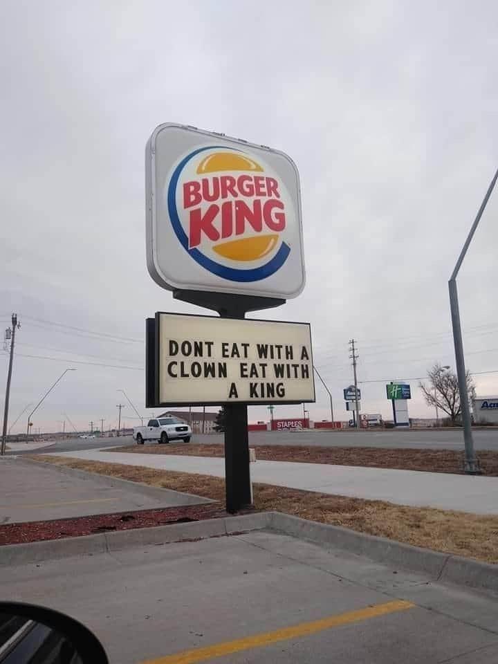 Burger King throwing shade r/BurgerKing