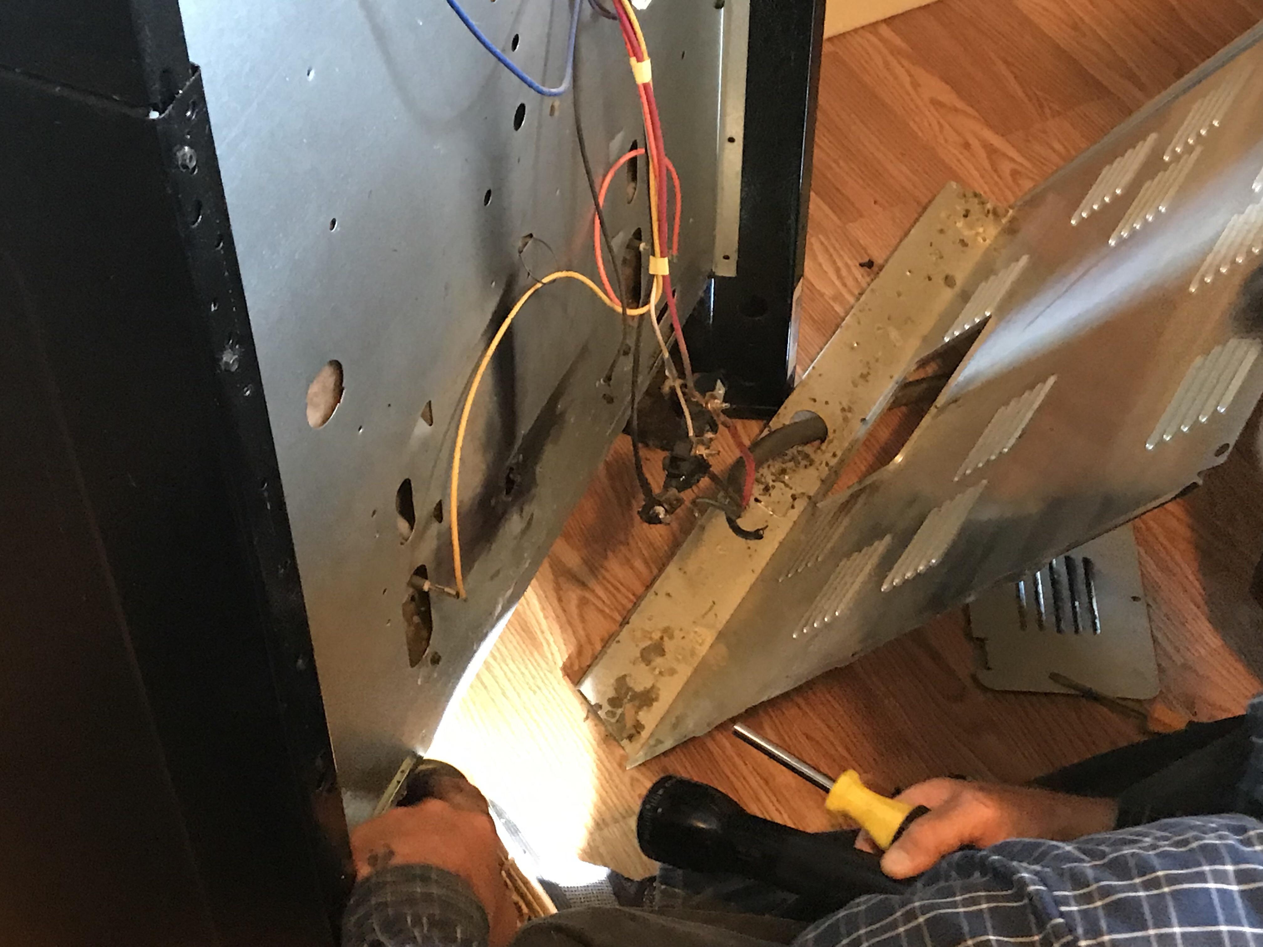 Stove blew out while cooking Easter dinner r/Wellthatsucks