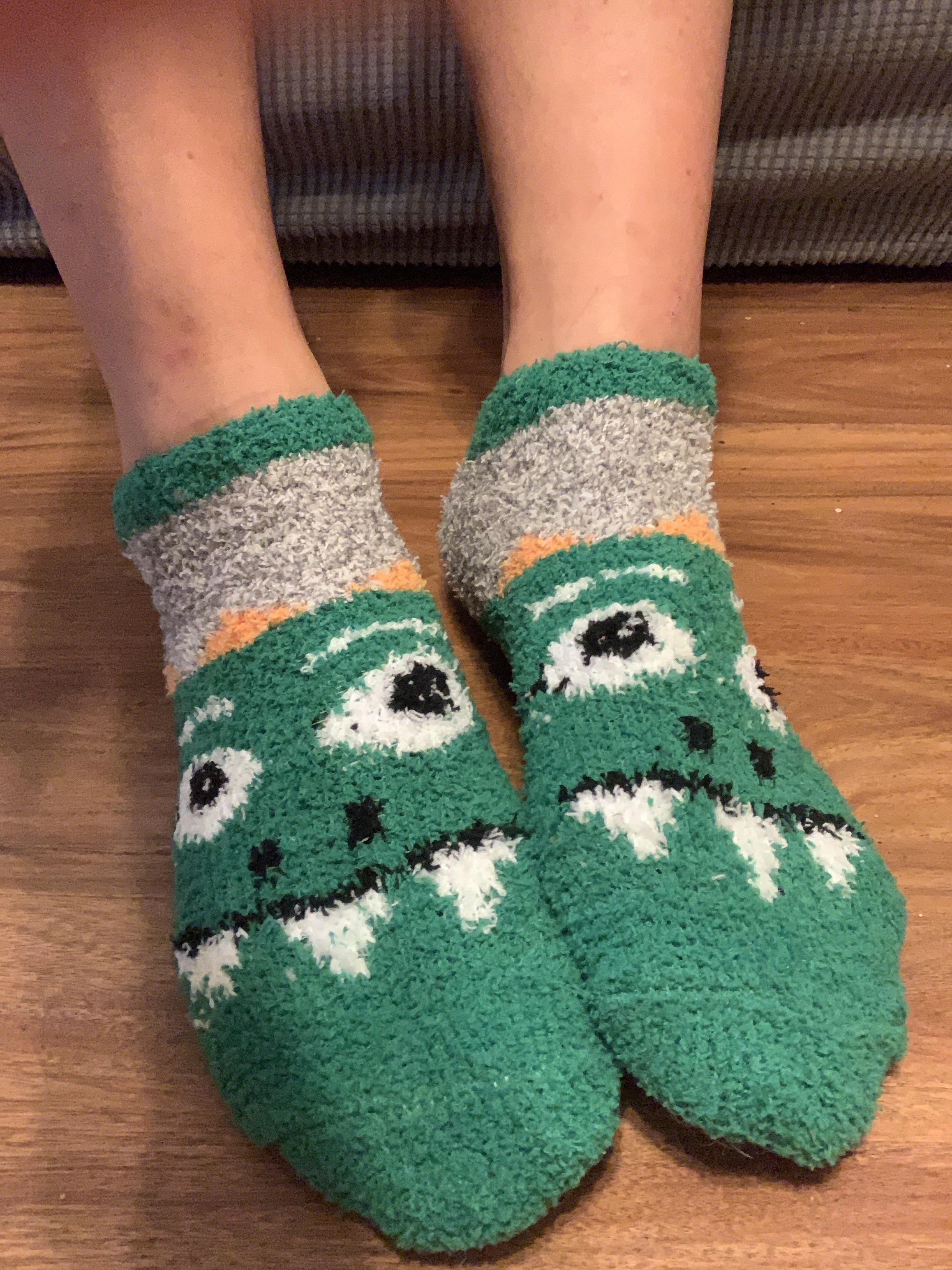 Size 11s finally found some fun fuzzy socks! r/bigfeetgirls