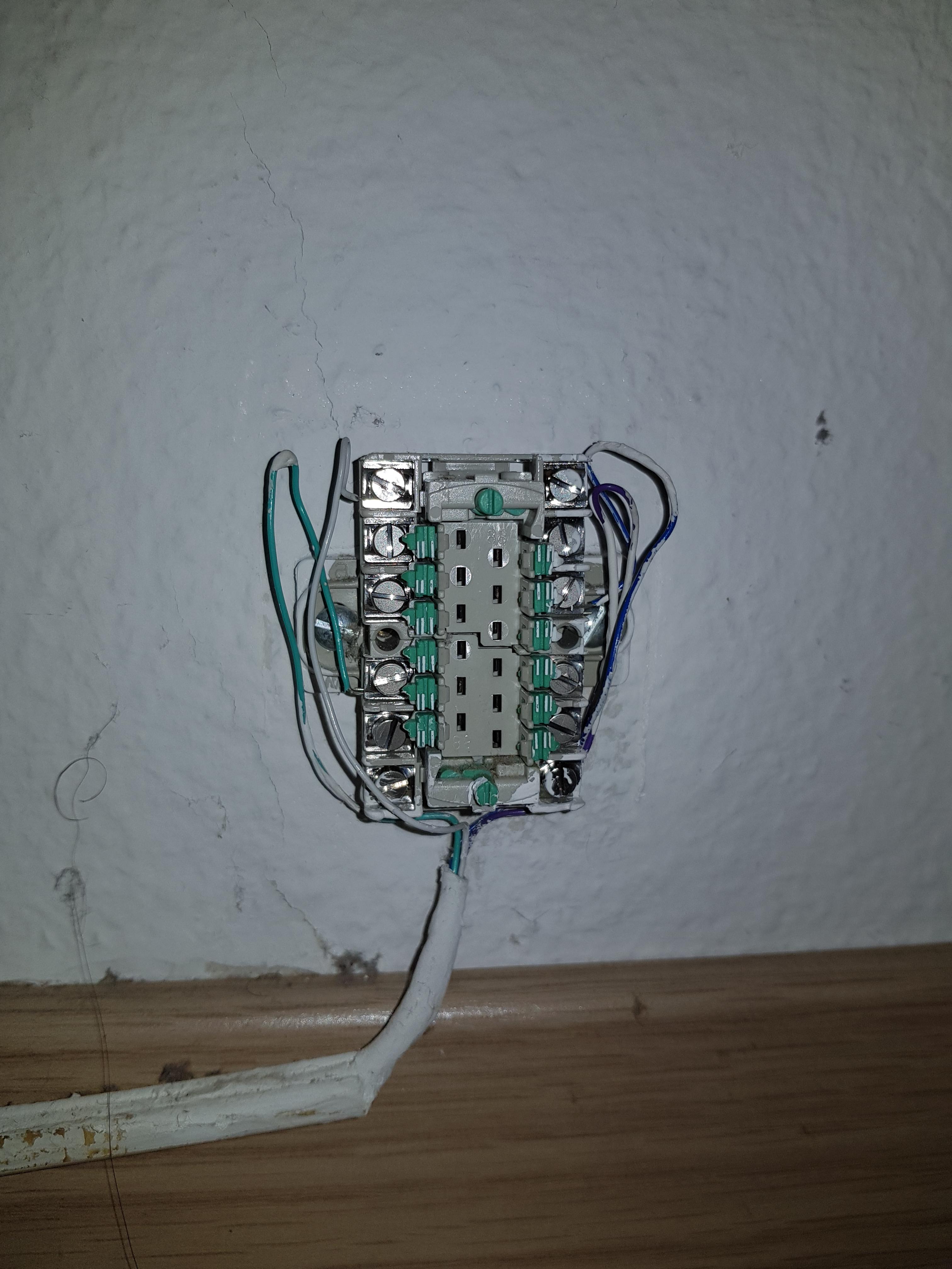 Can this old telephone jack be used for I took of the plastic